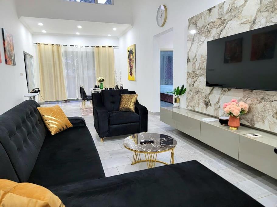 Modern Villa in East Legon Hills with Airport Pickup