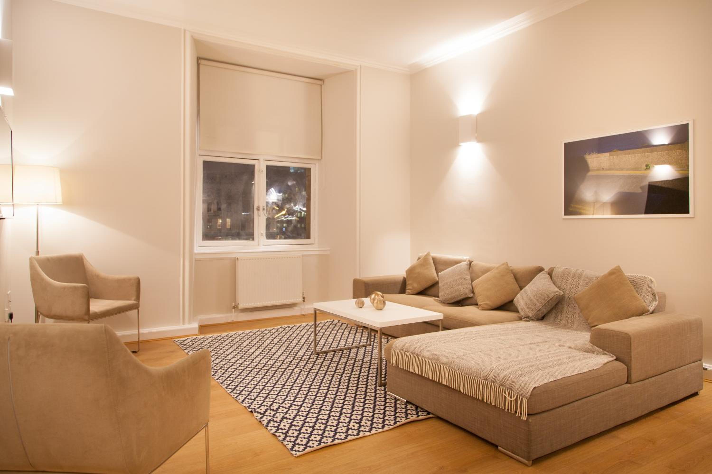 PREMIER SUITES PLUS Glasgow George Square
