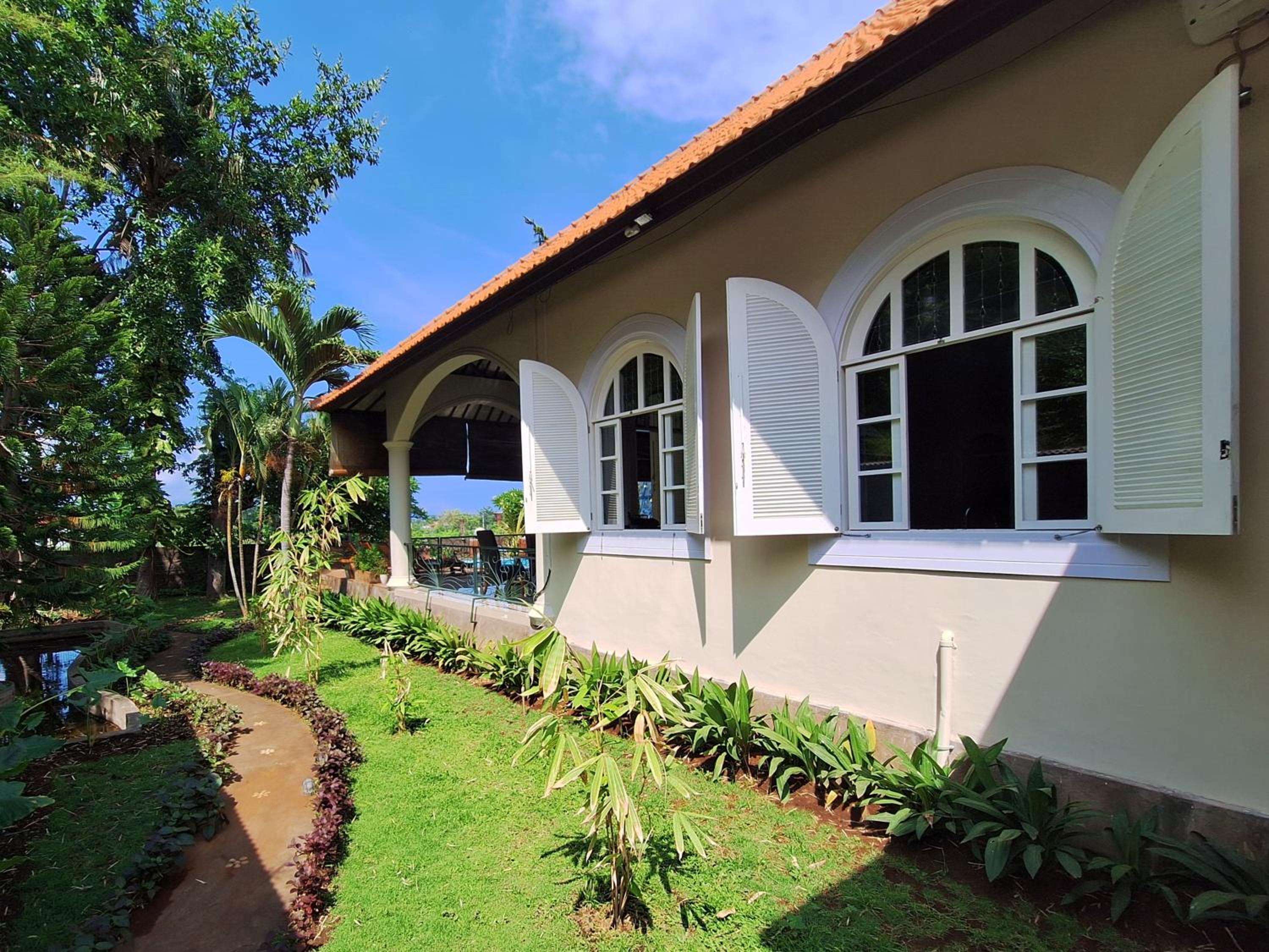 Villa Mimosa view 5