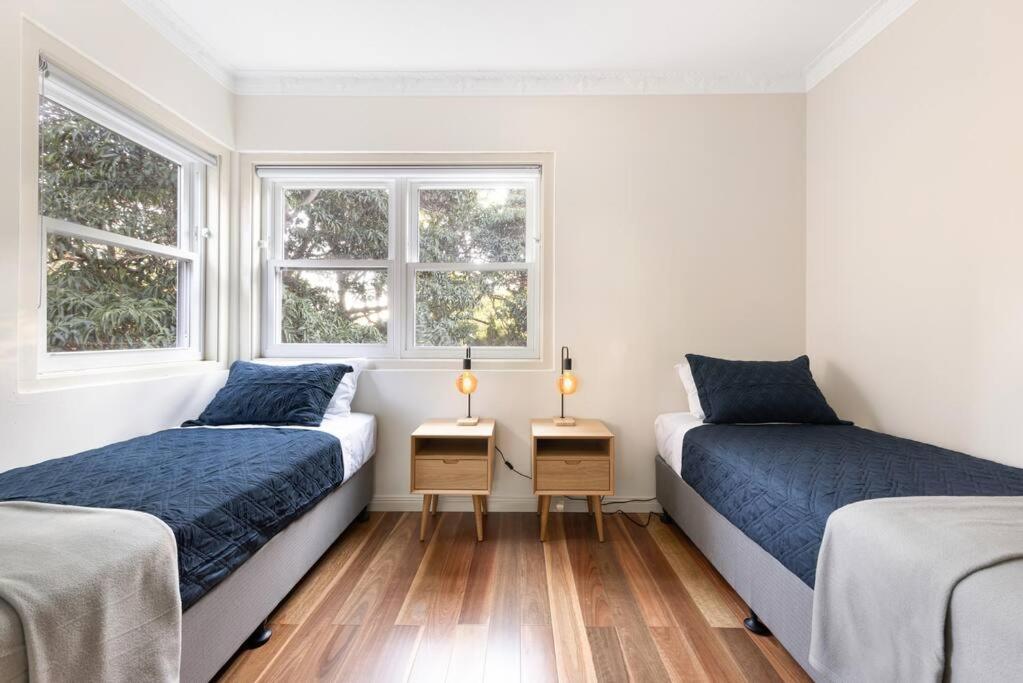 2 Bedroom Sydney Harbour Opera House Waterview