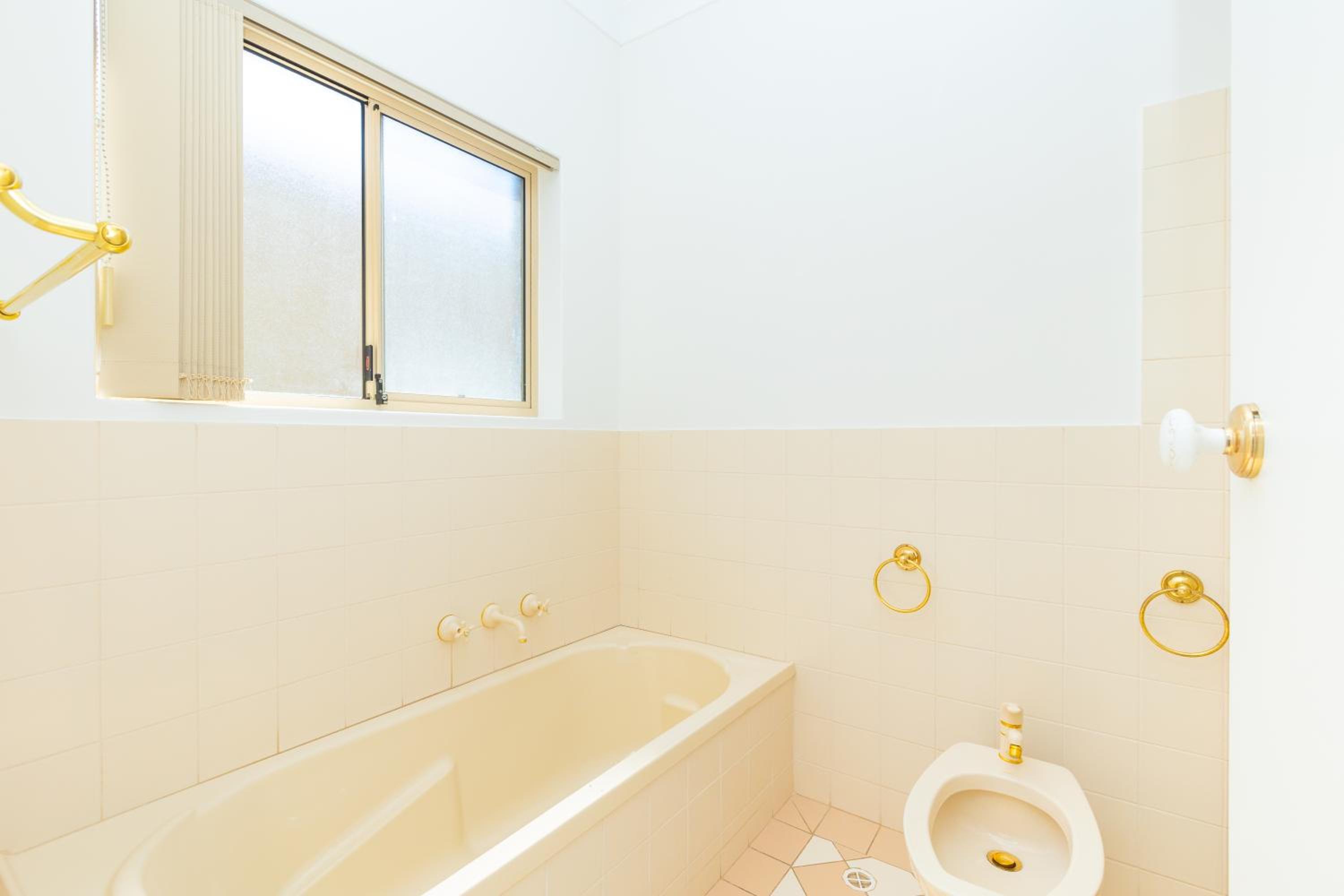 Glenelg House Modern 5QBed,1cot,3Bth, 4TV,FastWIFI