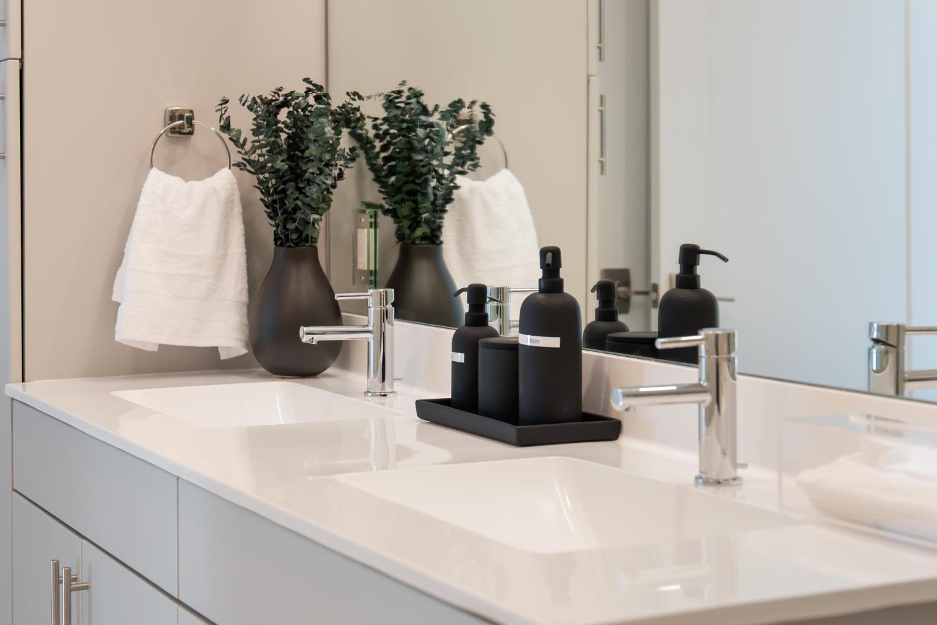 New Haven Vacations - Luxury Furnished Apartments by Hyatus Downtown at Yale - Property Image 178