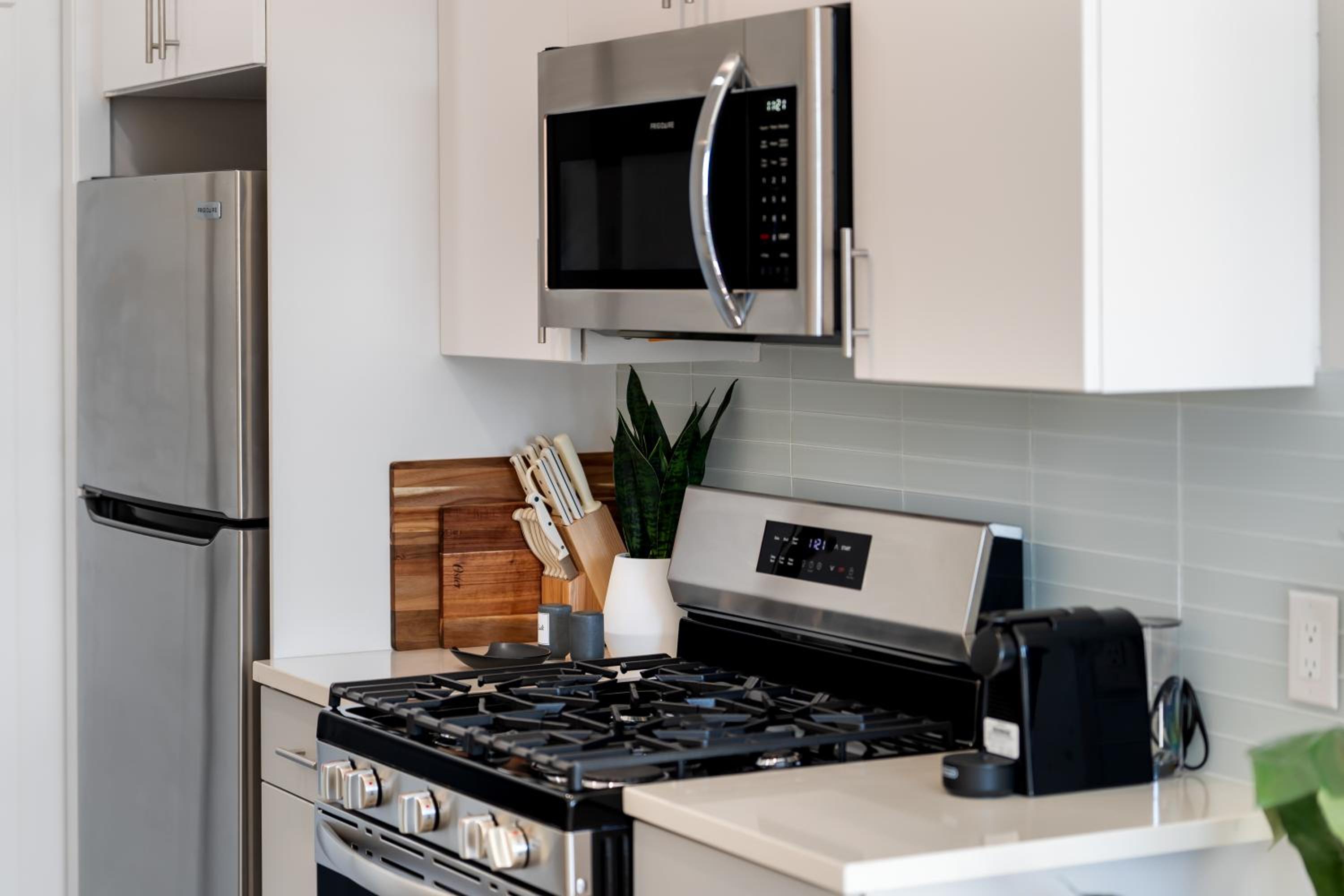 New Haven Vacations - Luxury Furnished Apartments by Hyatus Downtown at Yale - Property Image 167