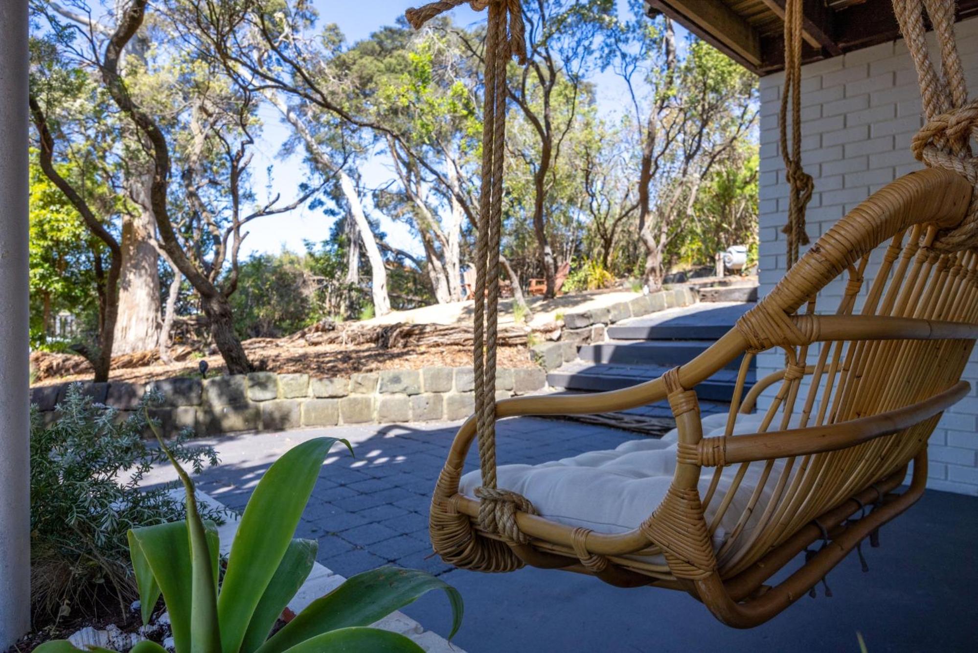 Blairgowrie Beach Days - beach at end of the street!