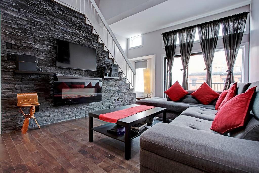 Cozy Condo in Downtown Montreal