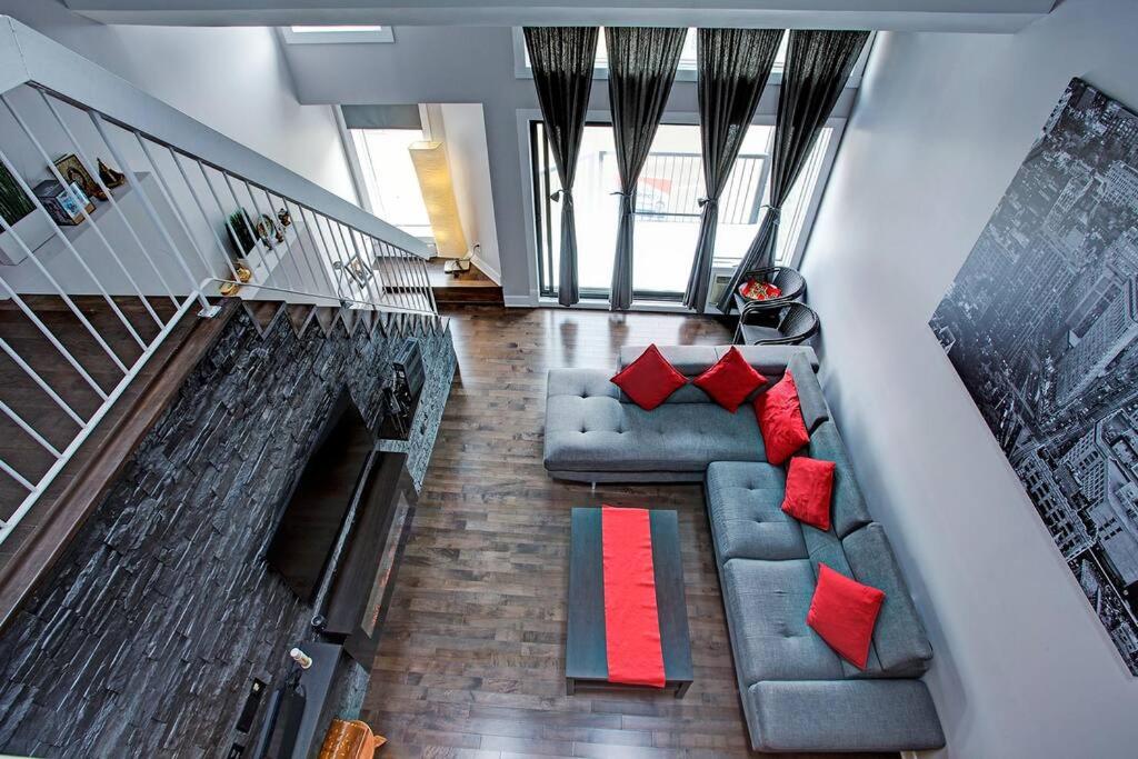 Cozy Condo in Downtown Montreal