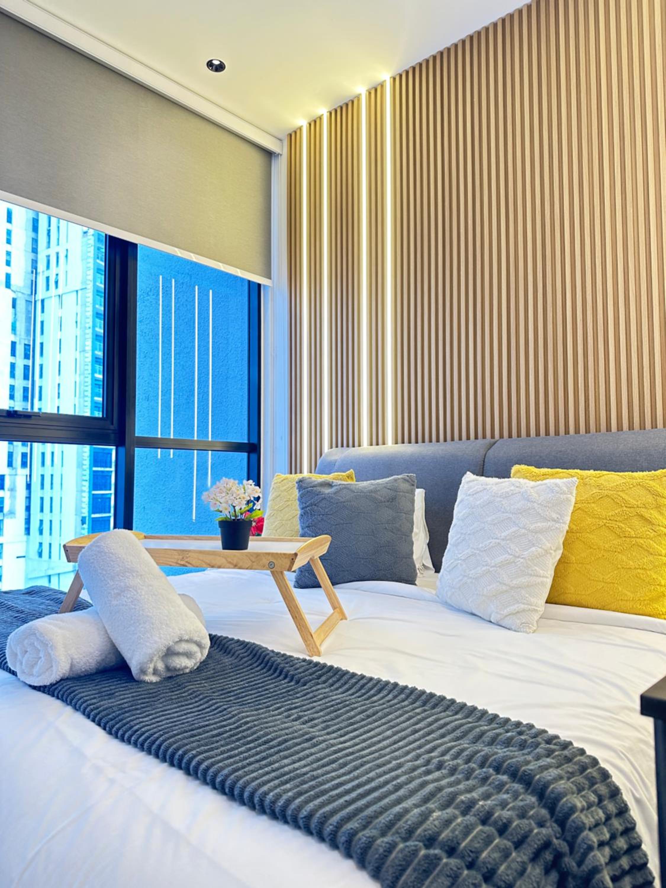 Scarletz Suites KLCC Twin Tower Infinity Pool by One39 KL