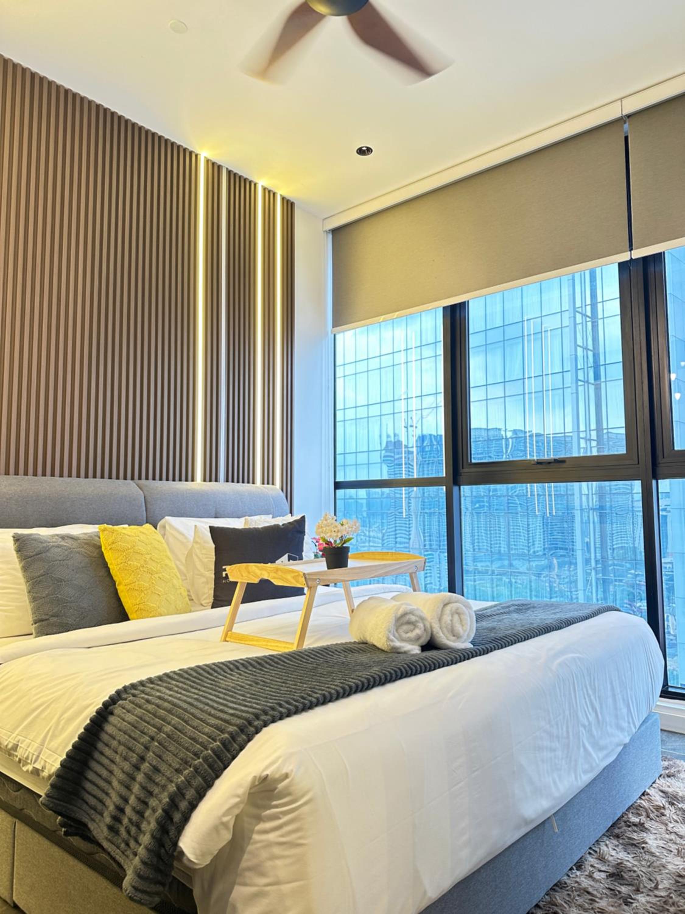 Scarletz Suites KLCC Twin Tower Infinity Pool by One39 KL