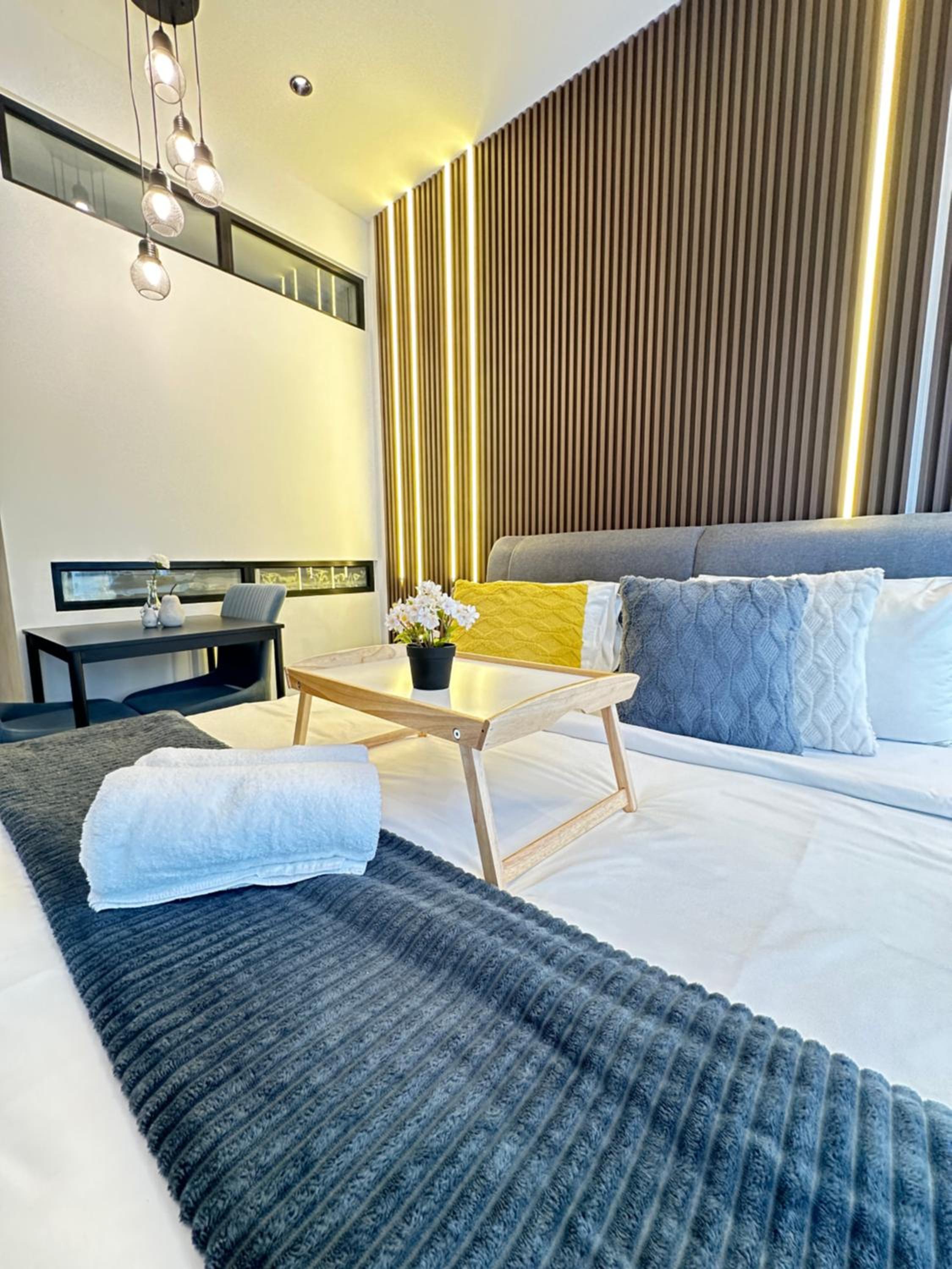 Scarletz Suites KLCC Twin Tower Infinity Pool by One39 KL