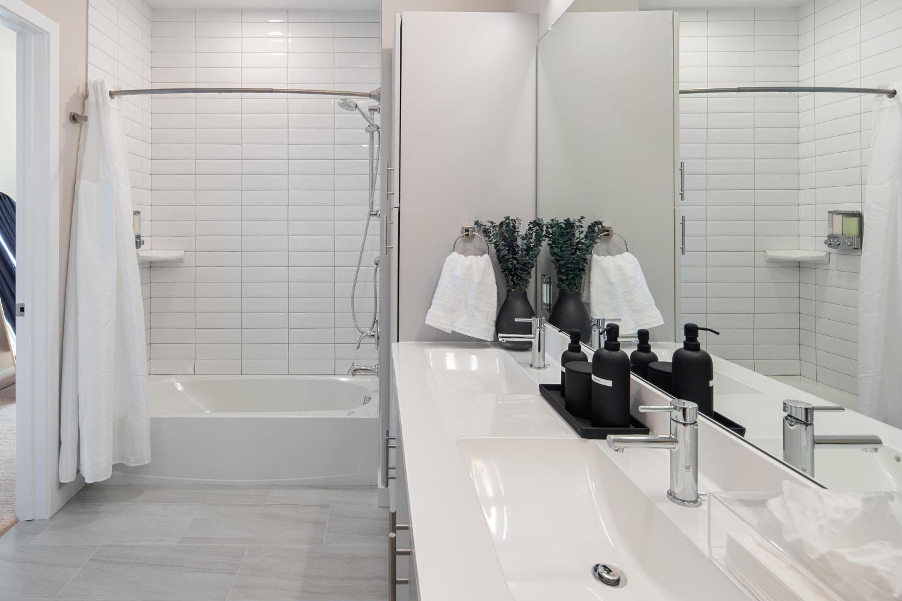New Haven Vacations - Luxury Furnished Apartments by Hyatus Downtown at Yale - Property Image 144