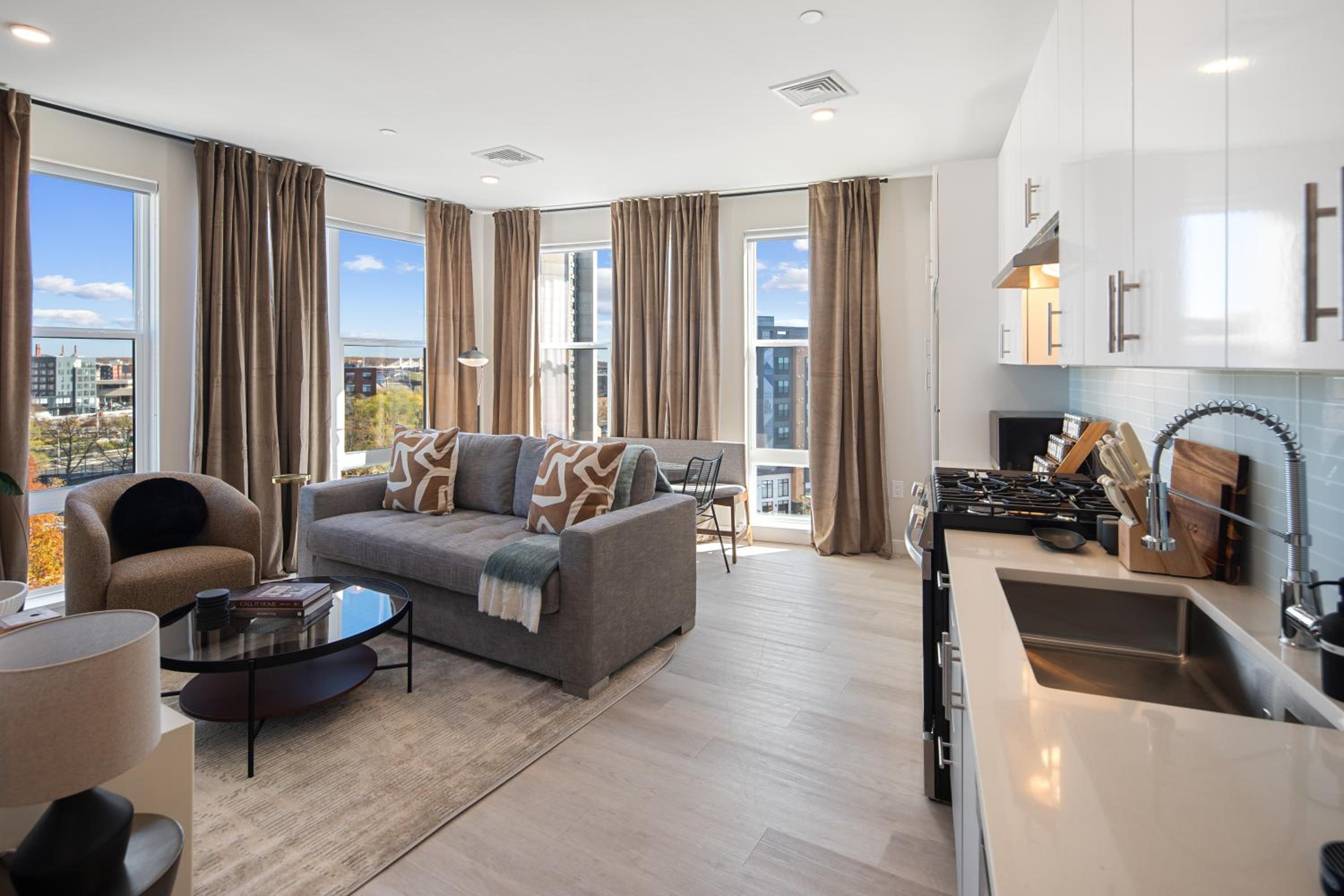 New Haven Vacations - Luxury Furnished Apartments by Hyatus Downtown at Yale - Property Image 121