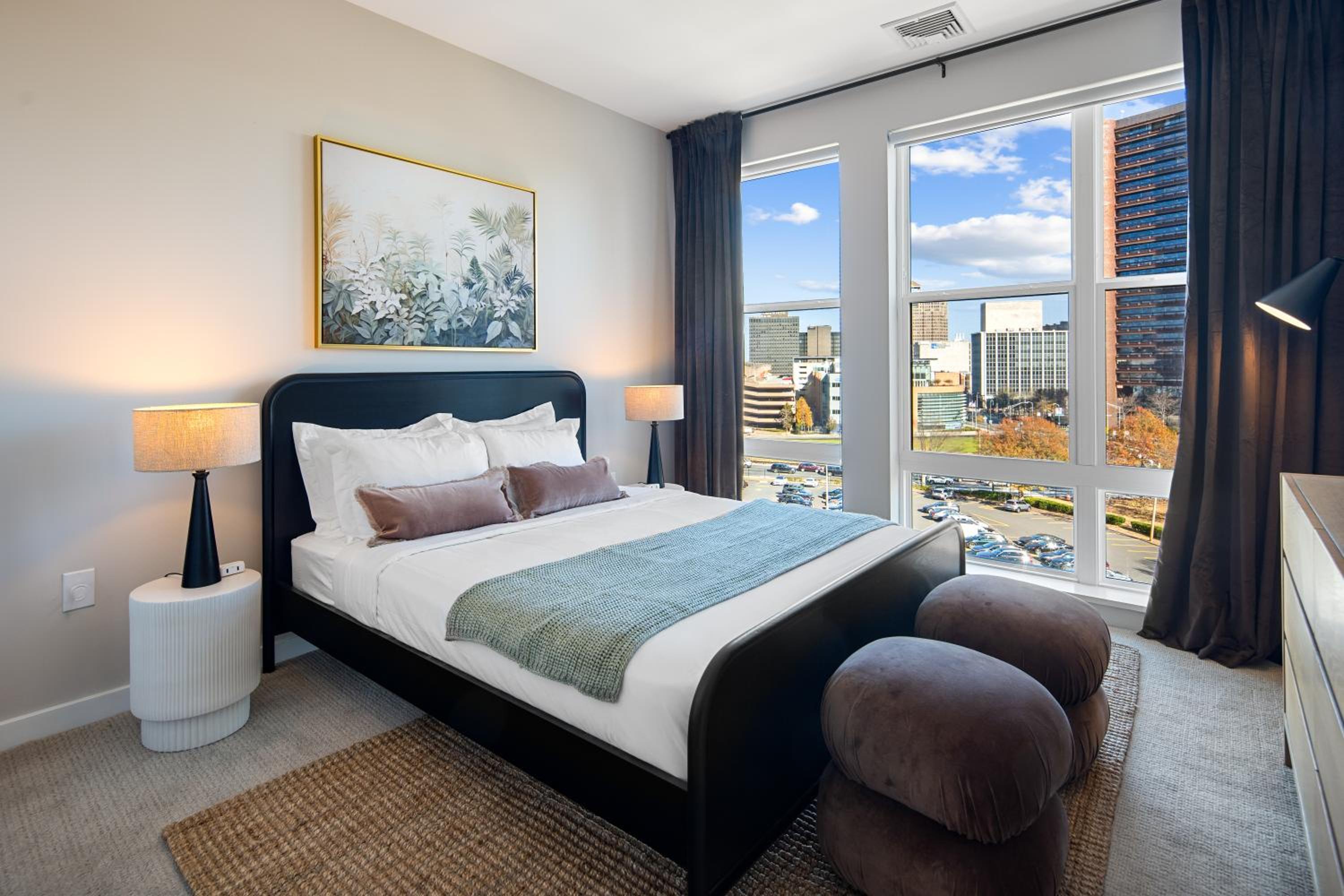 New Haven Vacations - Luxury Furnished Apartments by Hyatus Downtown at Yale - Property Image 33