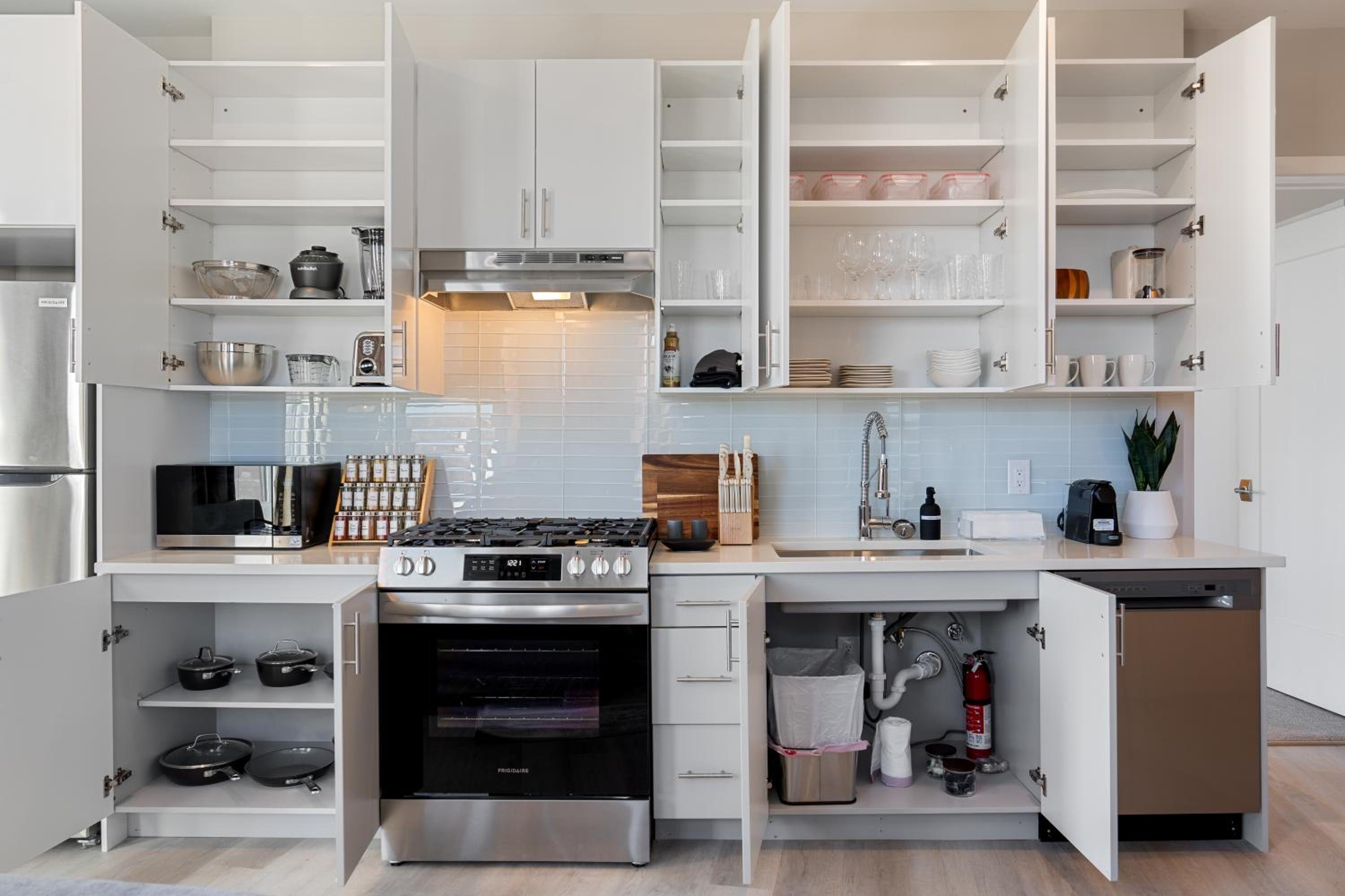 New Haven Vacations - Luxury Furnished Apartments by Hyatus Downtown at Yale - Property Image 131