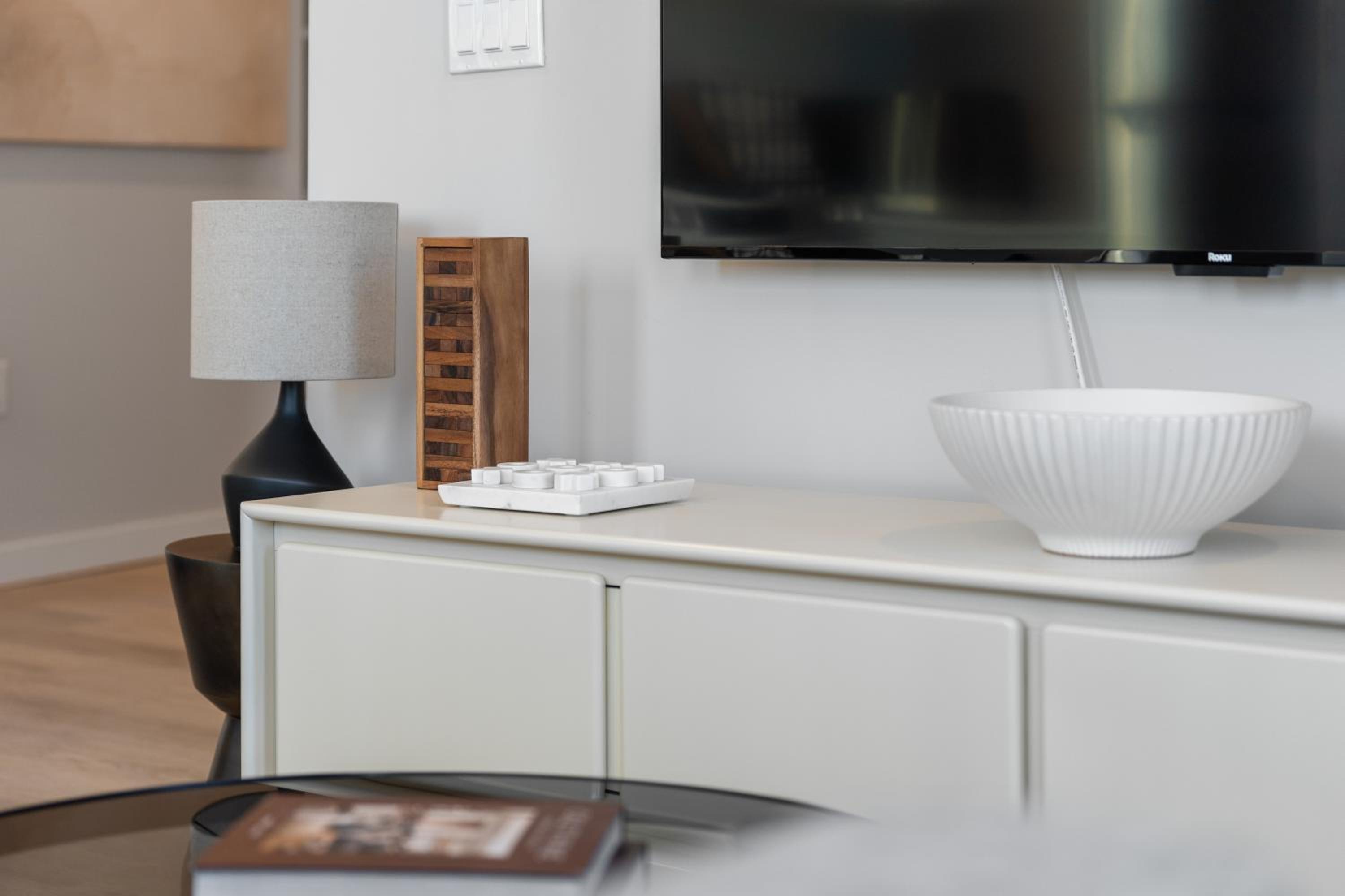 New Haven Vacations - Luxury Furnished Apartments by Hyatus Downtown at Yale - Property Image 125