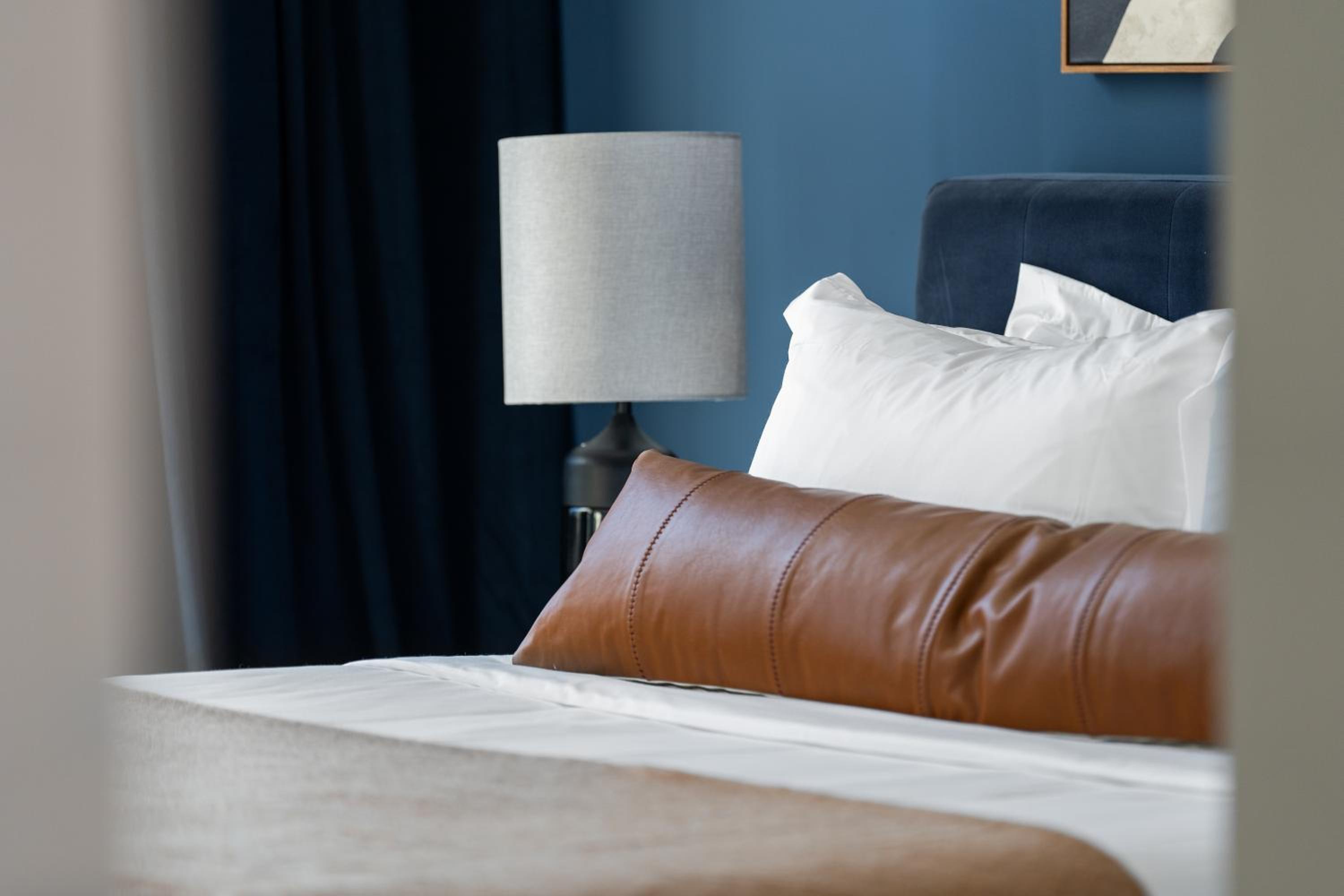 New Haven Vacations - Luxury Furnished Apartments by Hyatus Downtown at Yale - Property Image 141