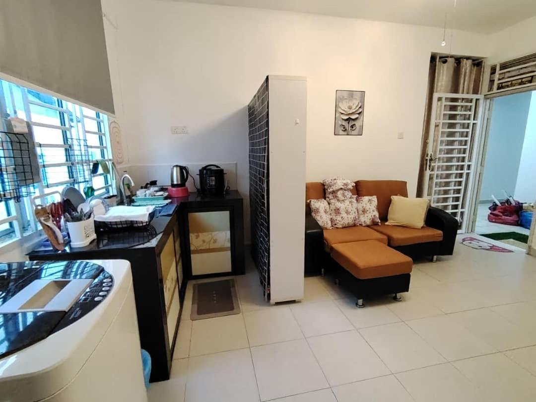 Tebrau City Residence by Natol