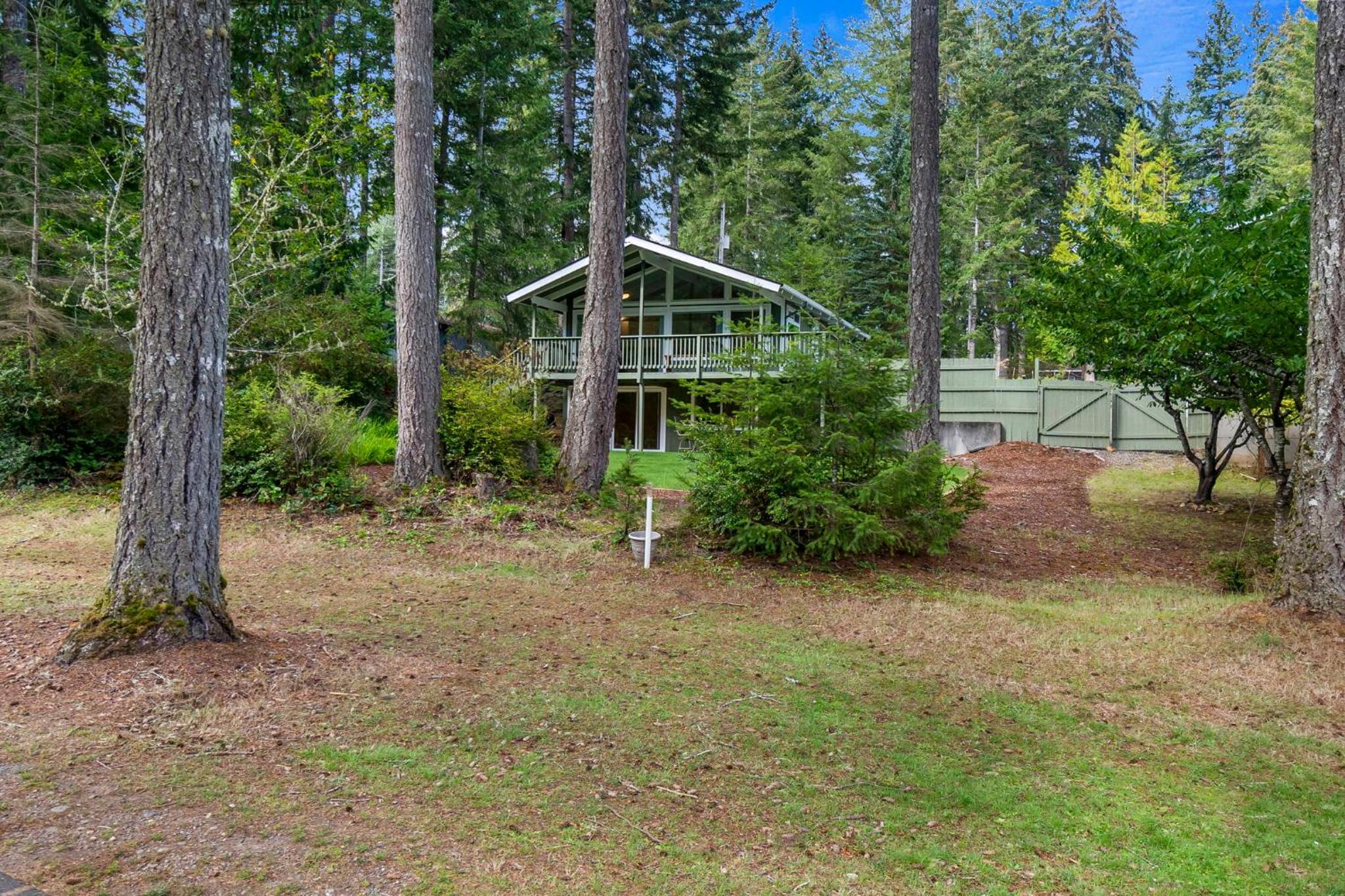 Golf Retreat with Lakes Access view 4