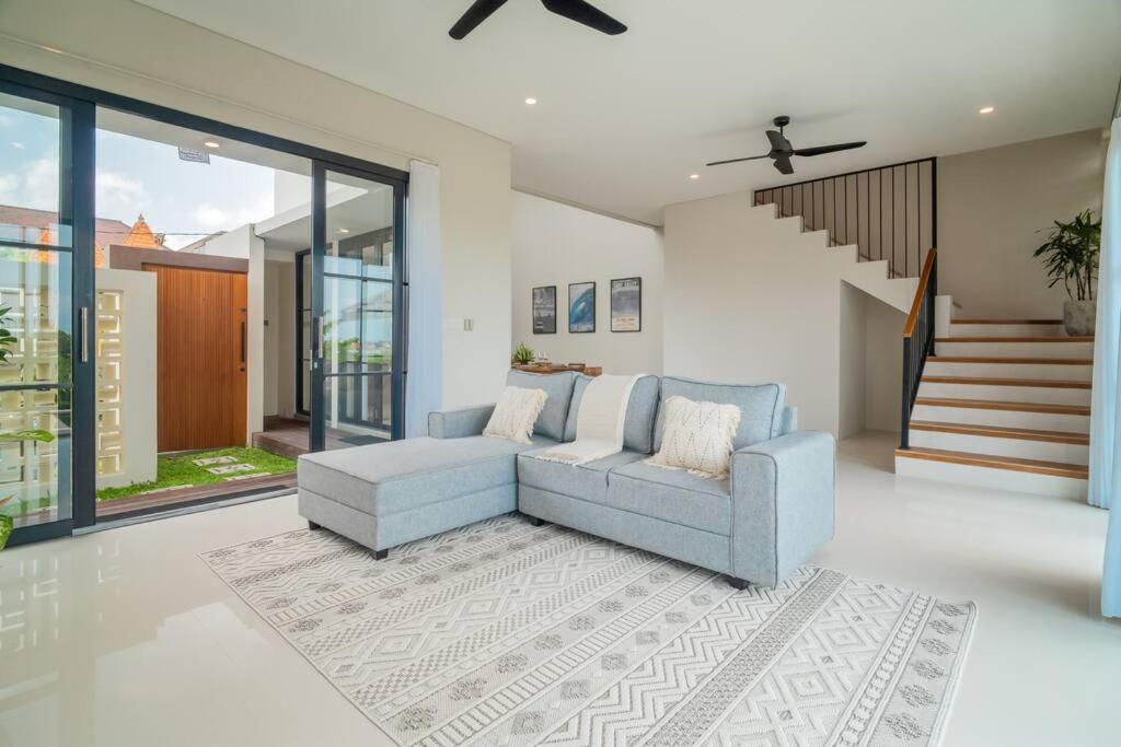 Brand New 2 Bedroom Villa in Canggu - Casa Catalina view 3