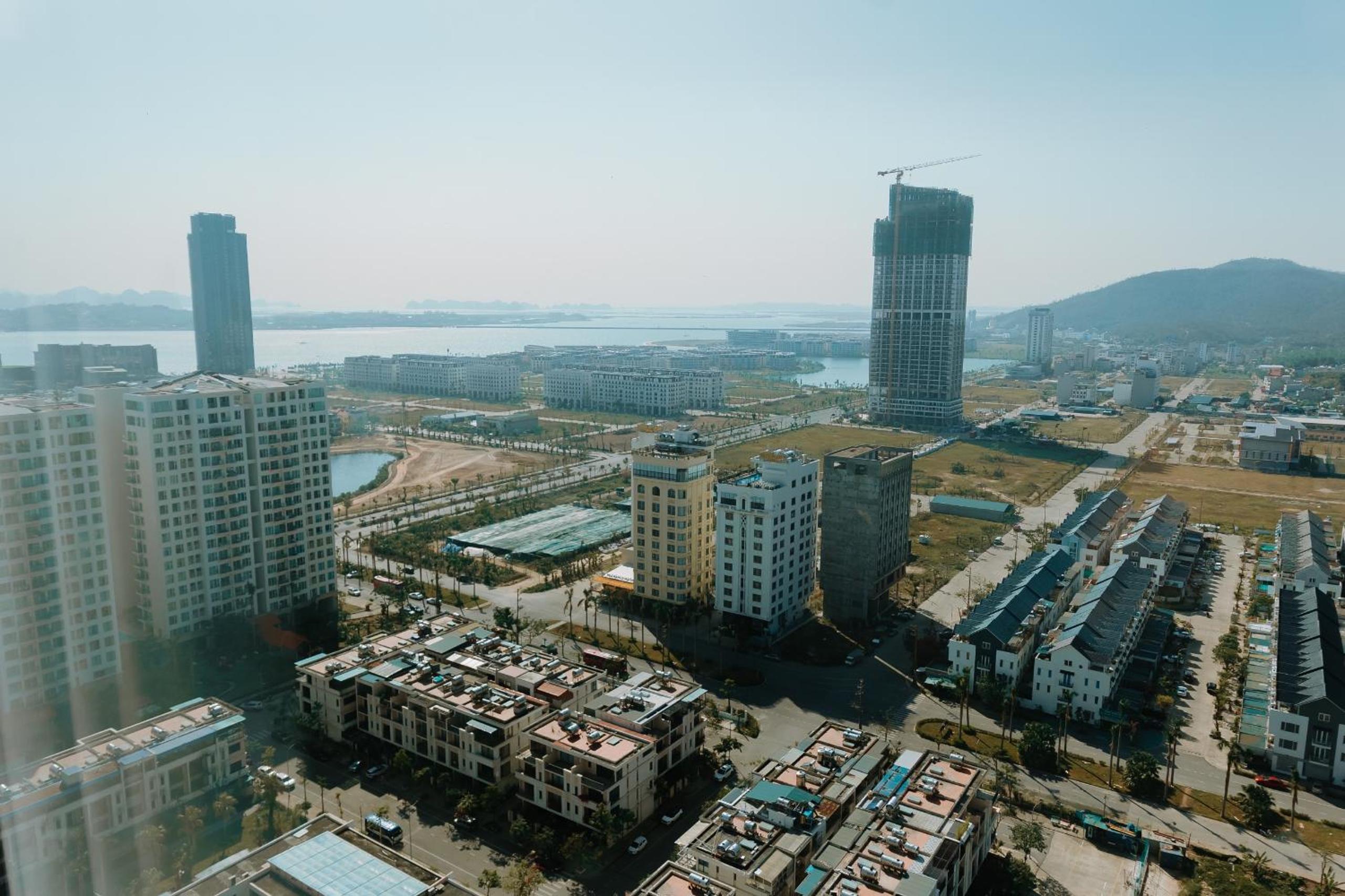 Chuỗi Villa 5 Phòng Ngủ Royal Lotus Hạ Long - GIáp Biển view 5