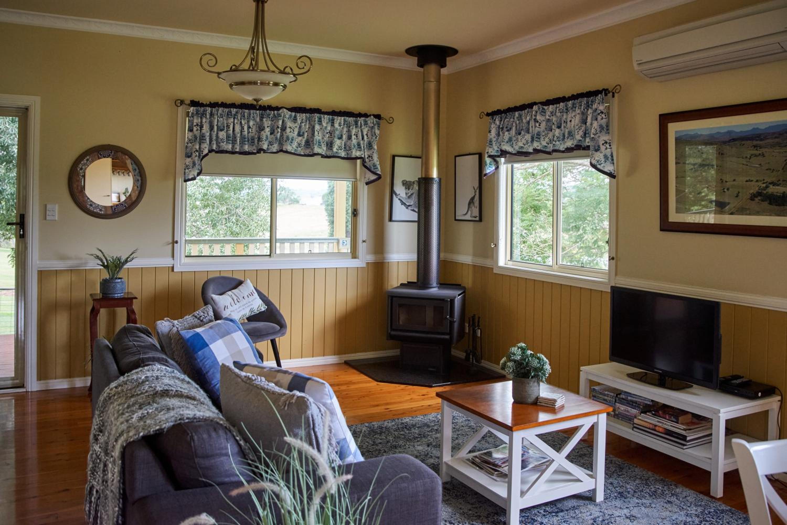 Milford Country Cottages