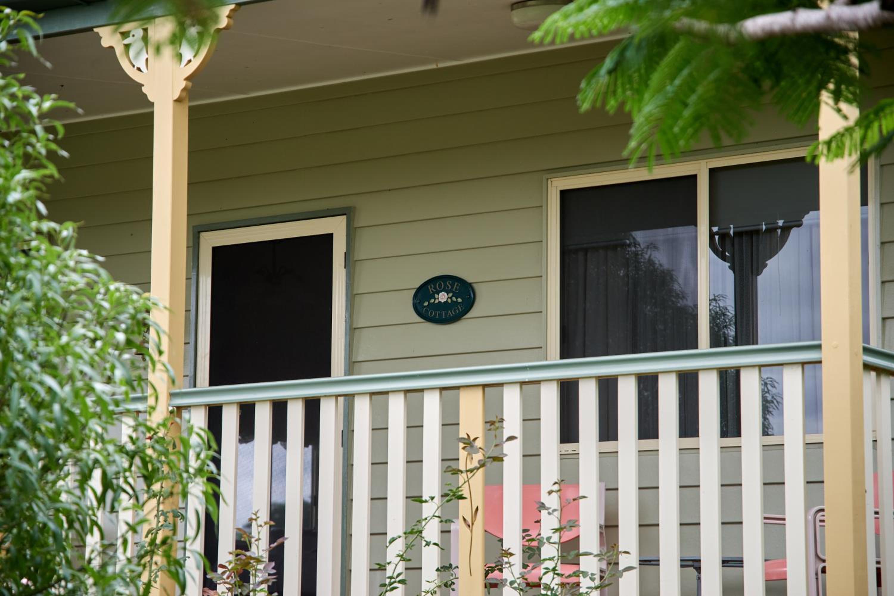 Milford Country Cottages
