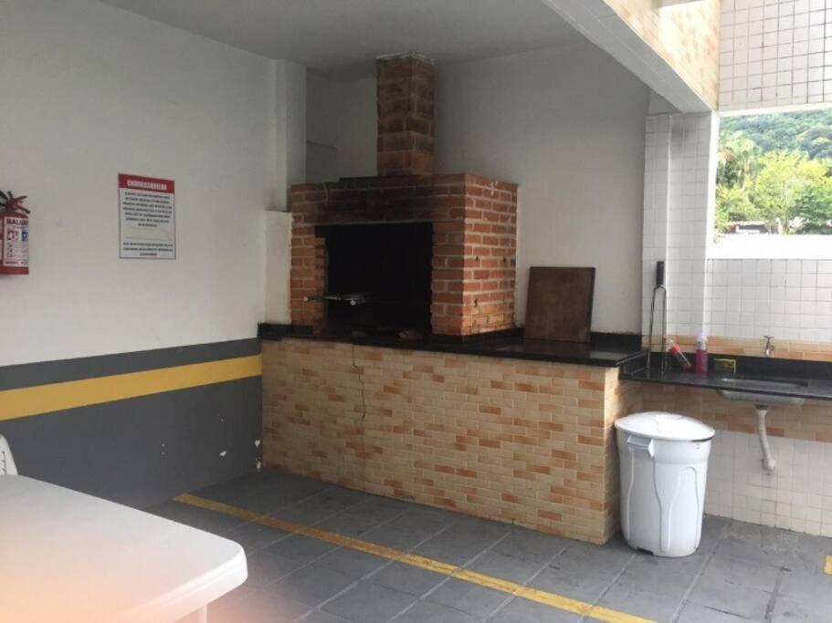 Apartamento no Guarujá Praia da Enseada piscina e lazer