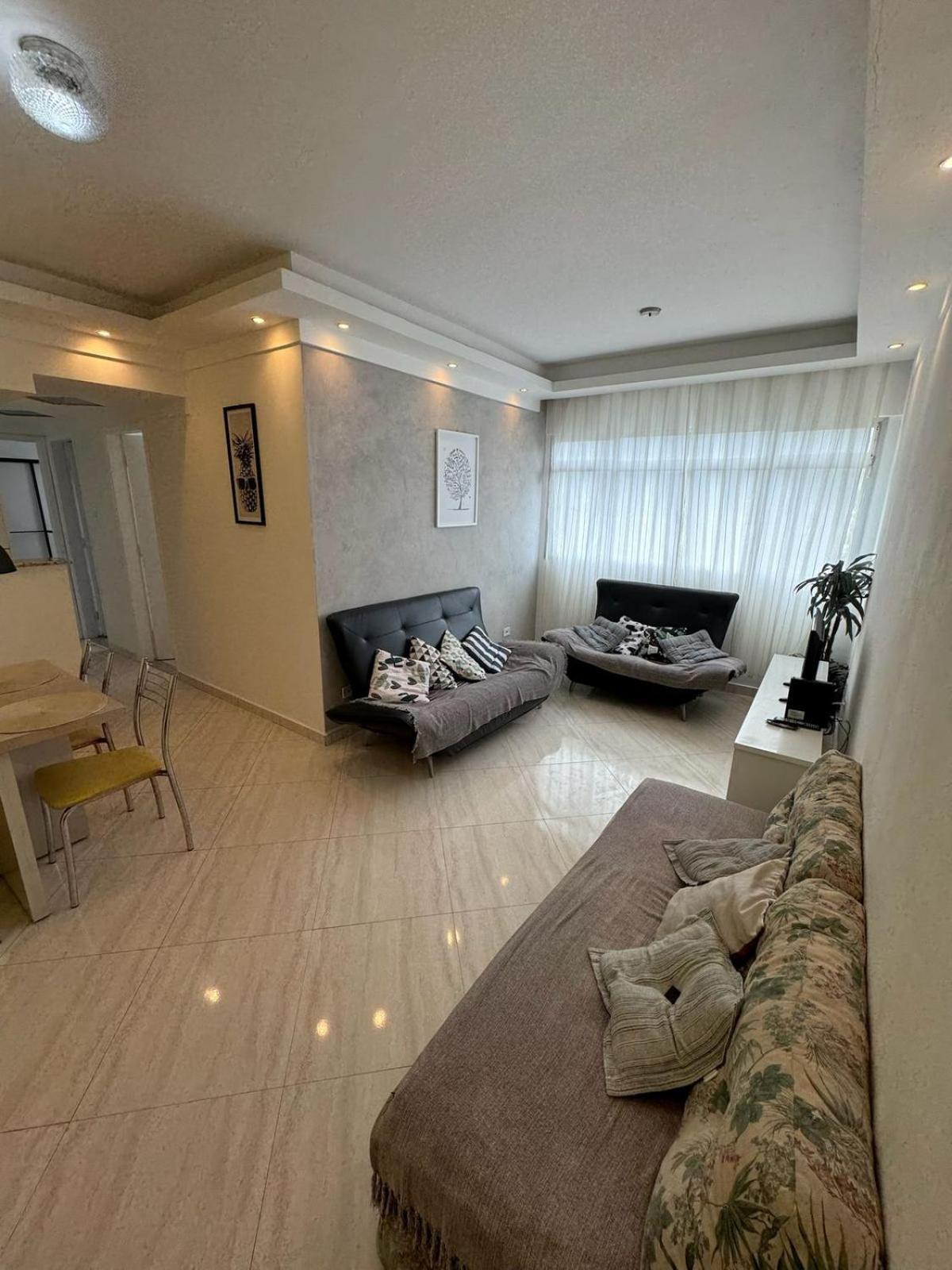 Apartamento no Guarujá Praia da Enseada piscina e lazer