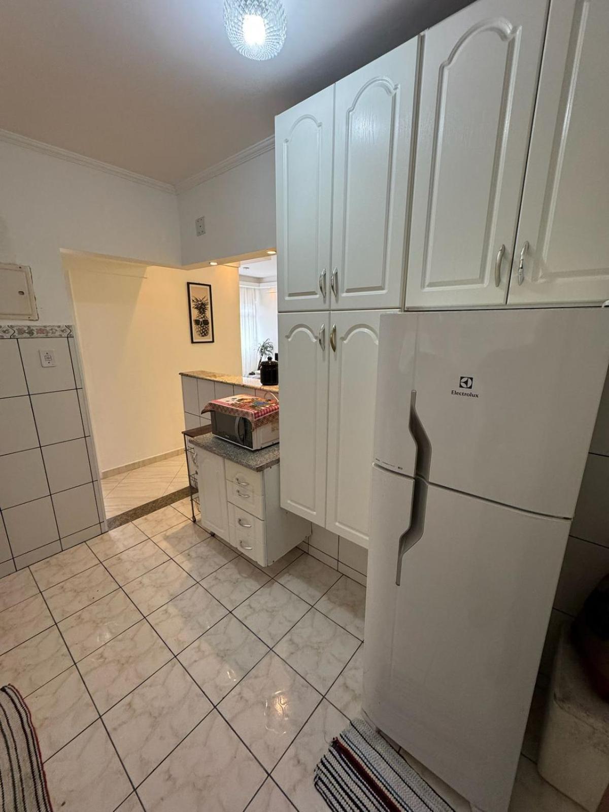Apartamento no Guarujá Praia da Enseada piscina e lazer