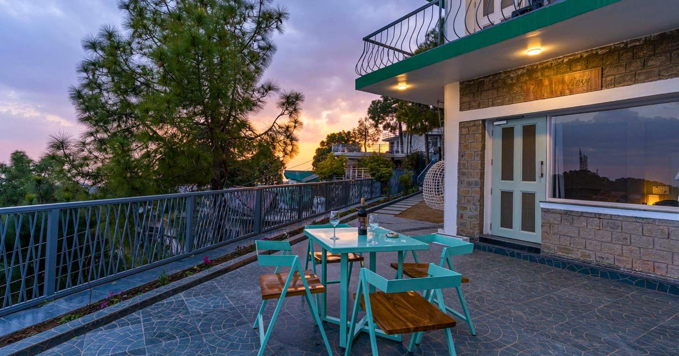 Serene By Sunkissed Villa, 6 BR Luxury Villa in Kasauli - Lawn, Bonfire & Valley View view 3