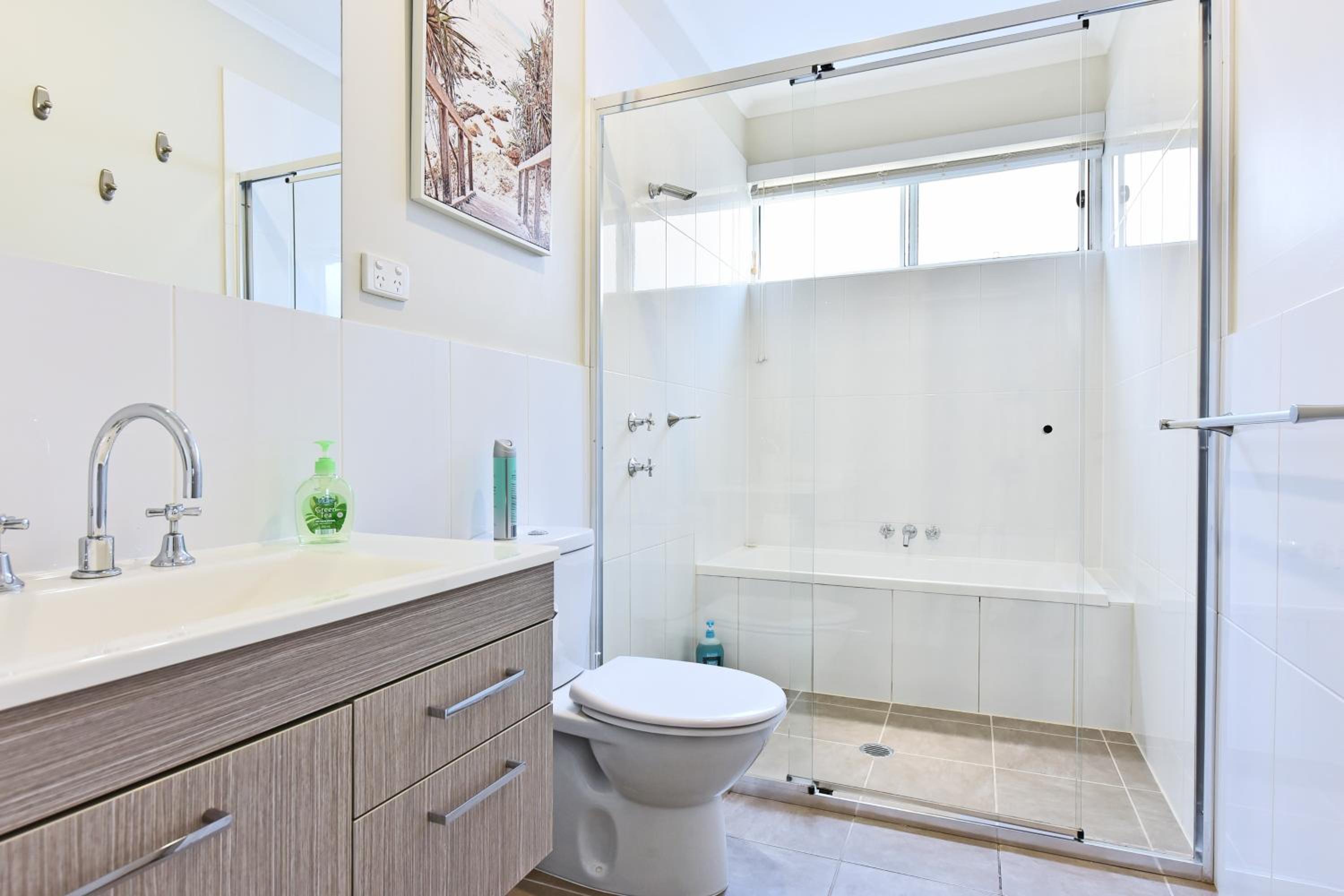 Caves Beach Villa Bombora
