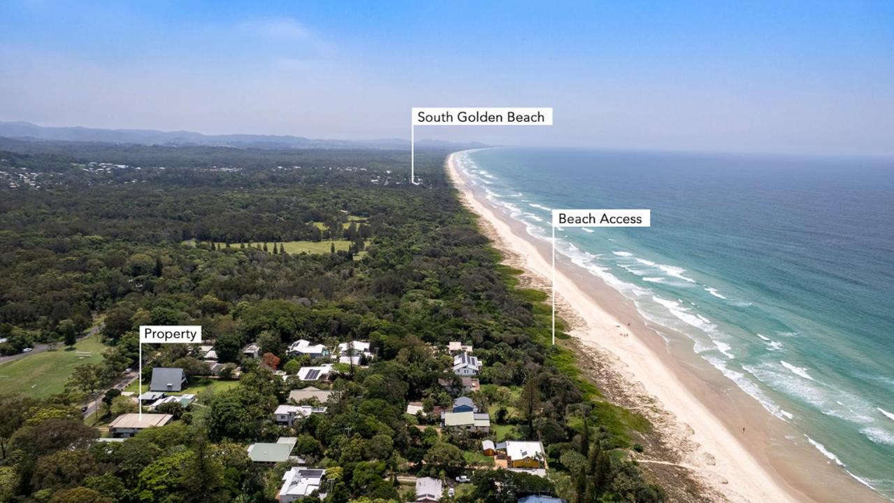 Lorraine's Beach house - 3 mins walk to beach