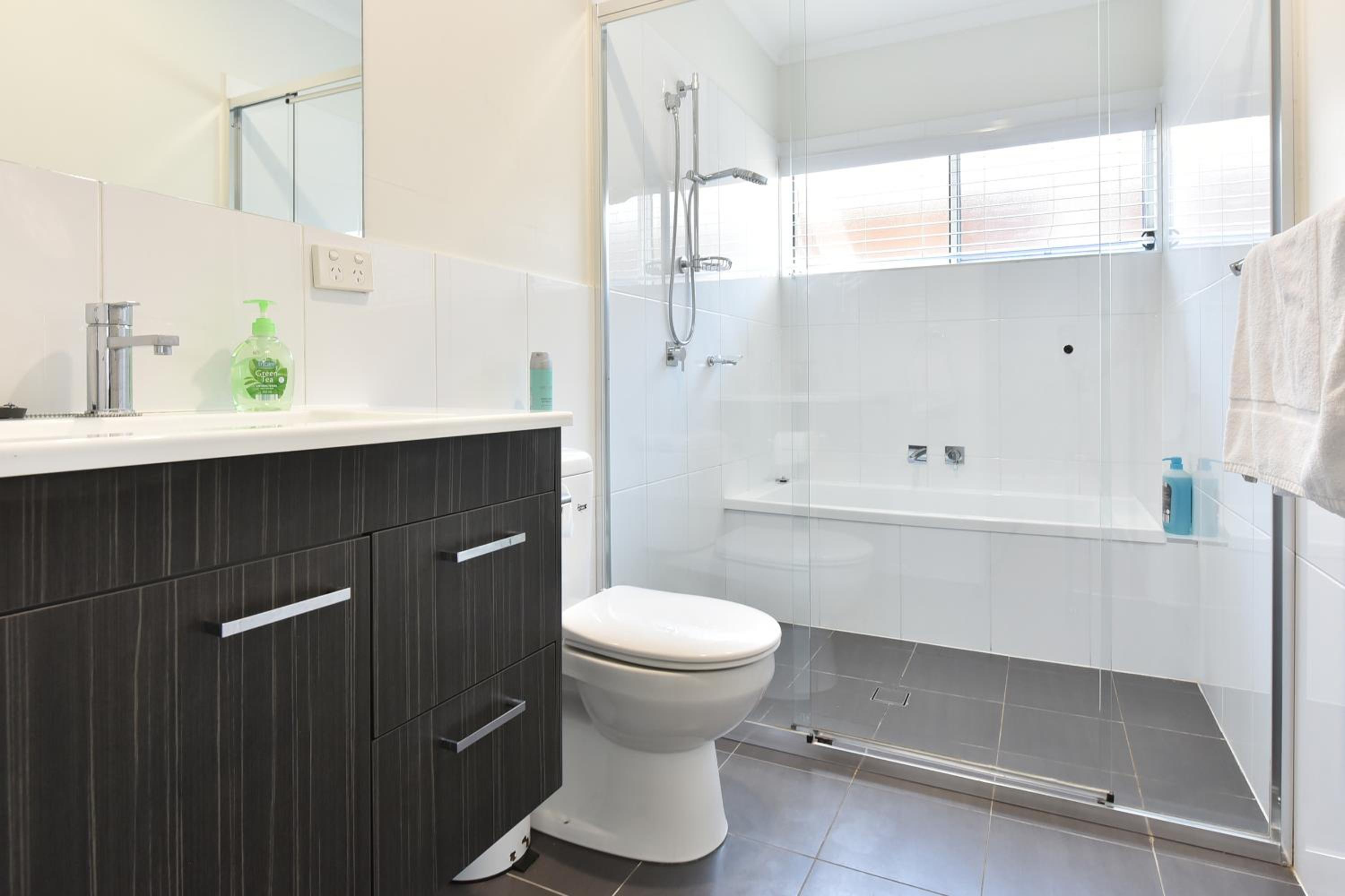 Caves Beach Villa Bombora