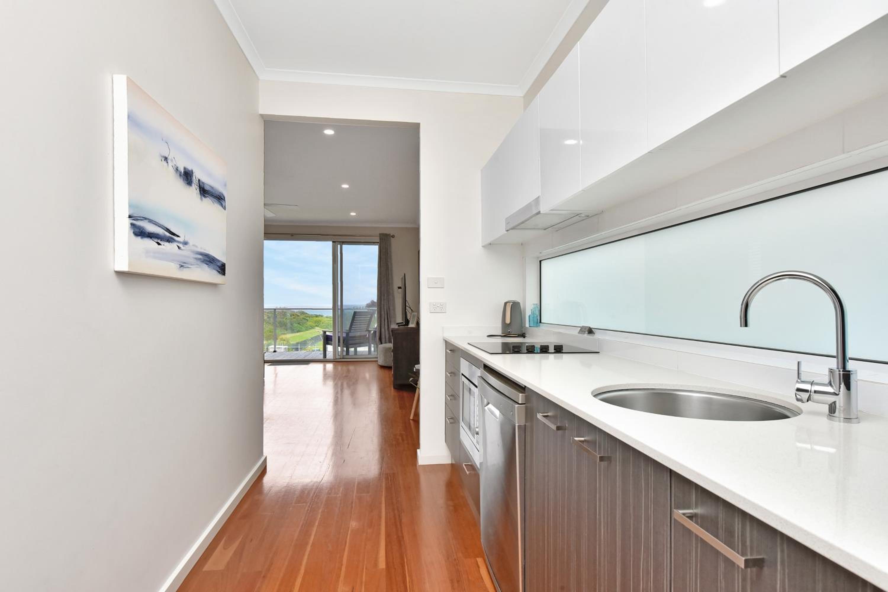 Caves Beach Villa Bombora