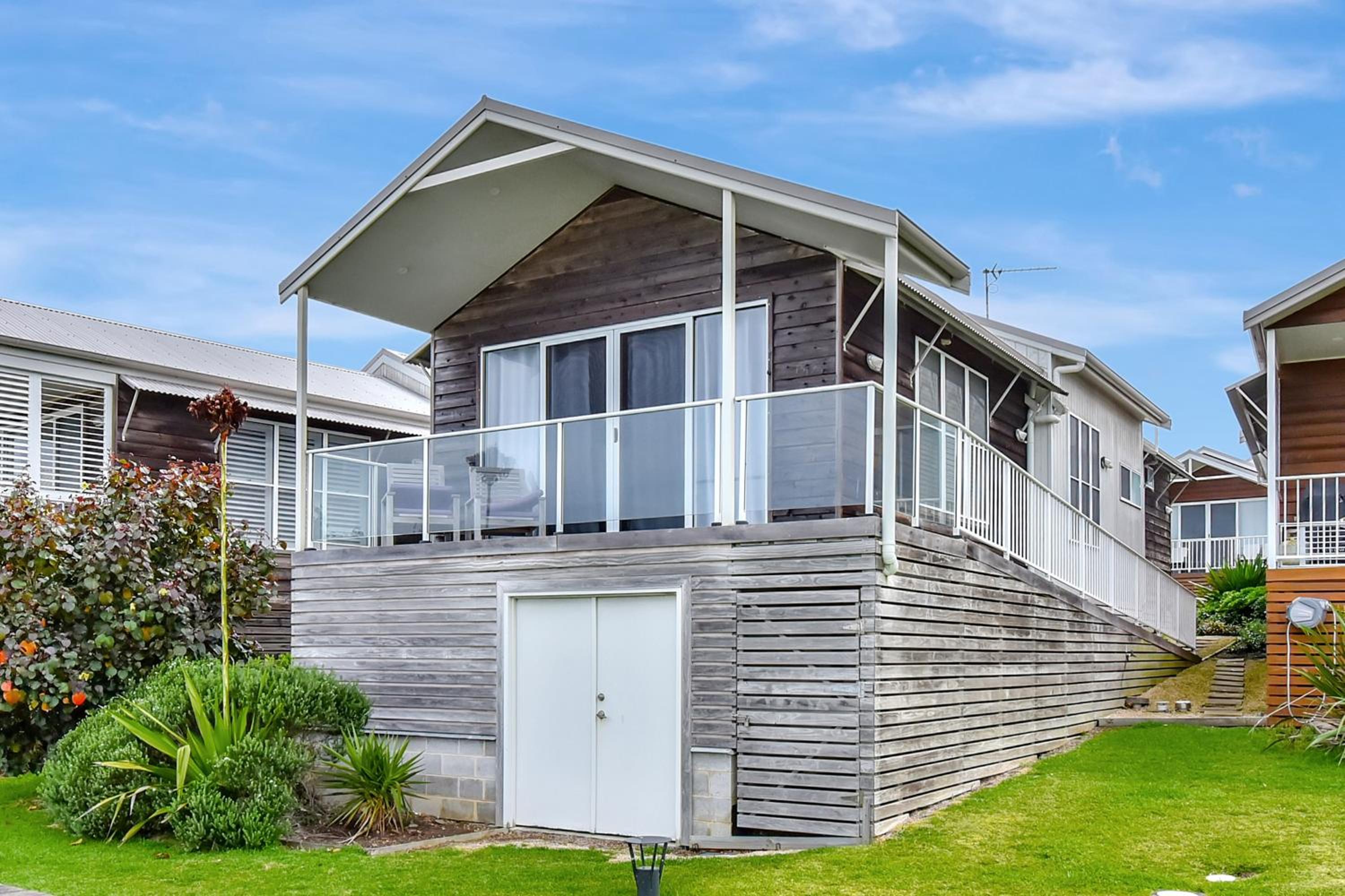 Caves Beach Villa Bombora