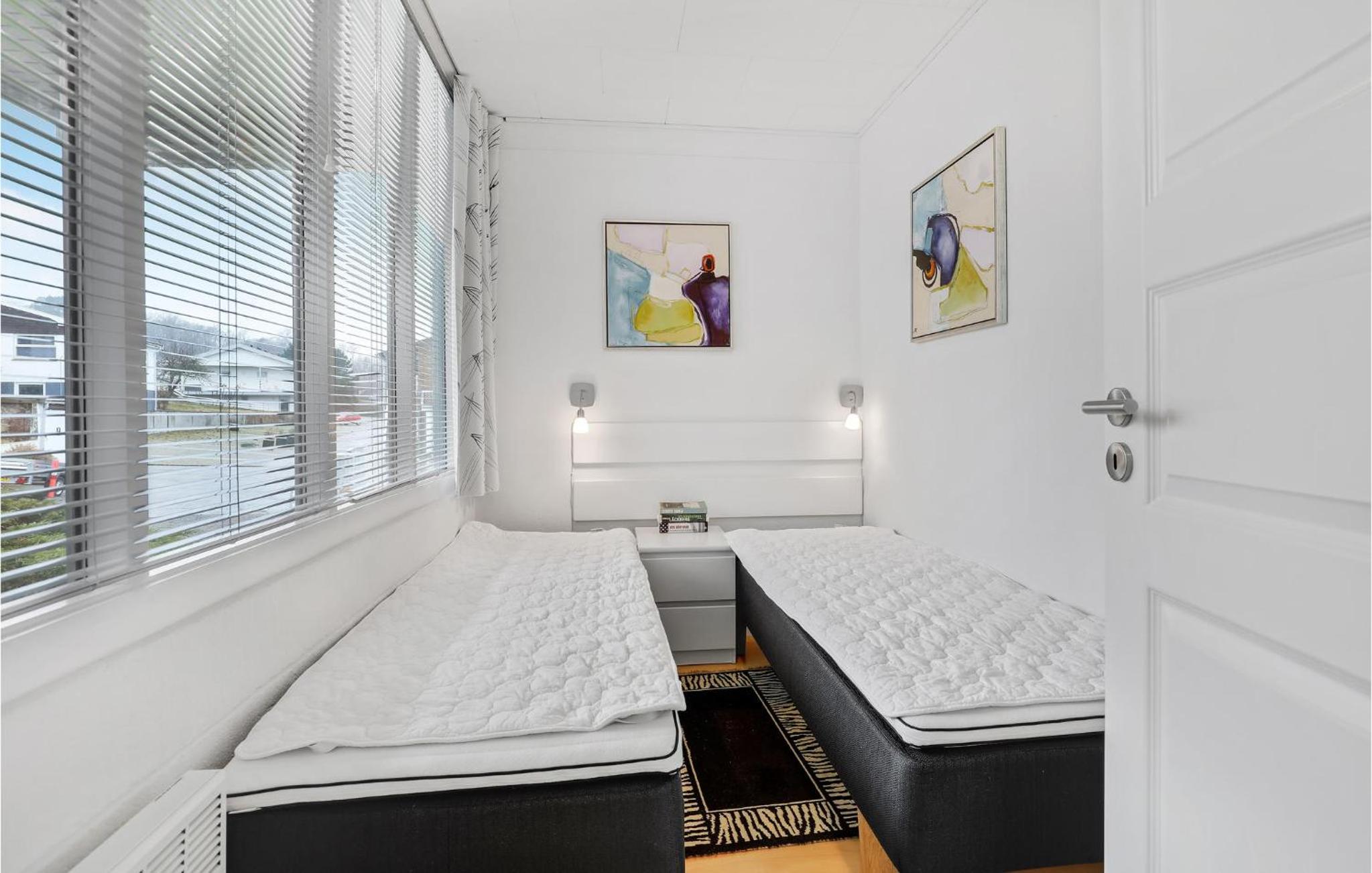 2 Bedroom Nice Apartment In Allinge