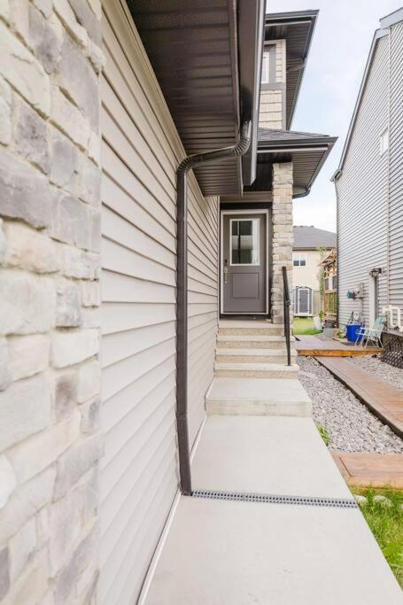 Executive Modern Family Haven for Short Stays