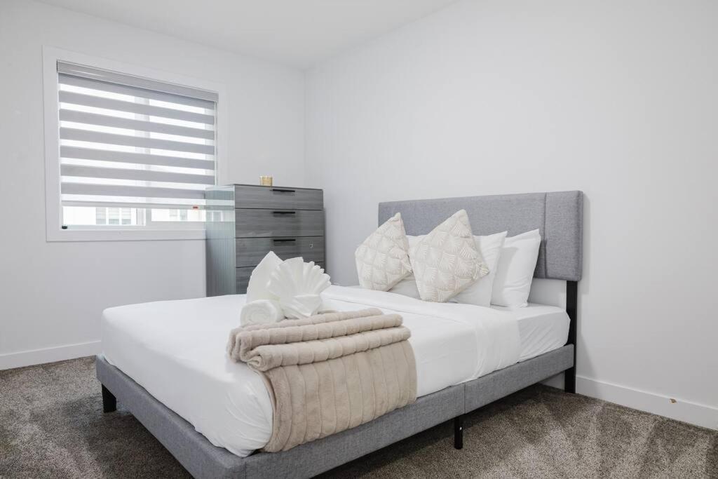 Executive Modern Family Haven for Short Stays