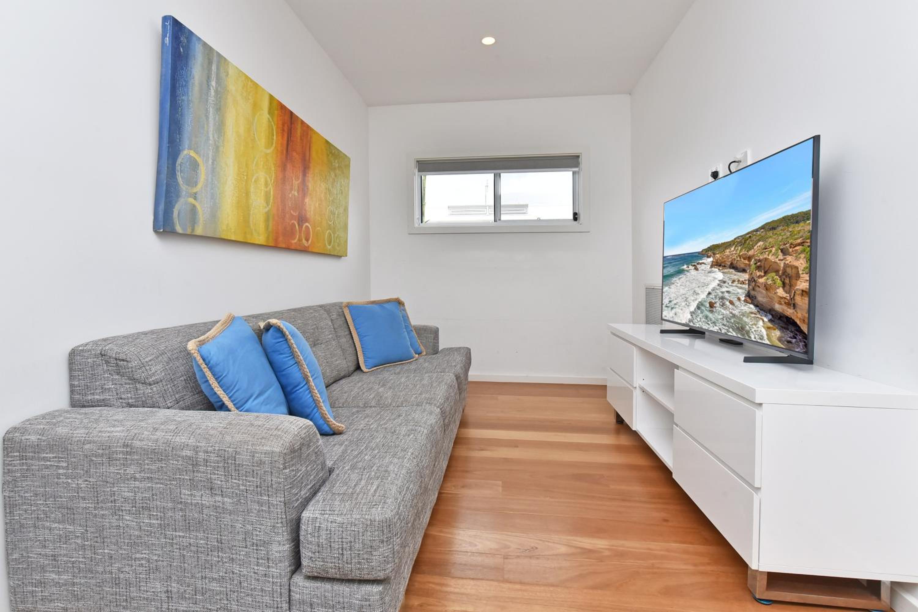 Caves Beach Villa Bombora
