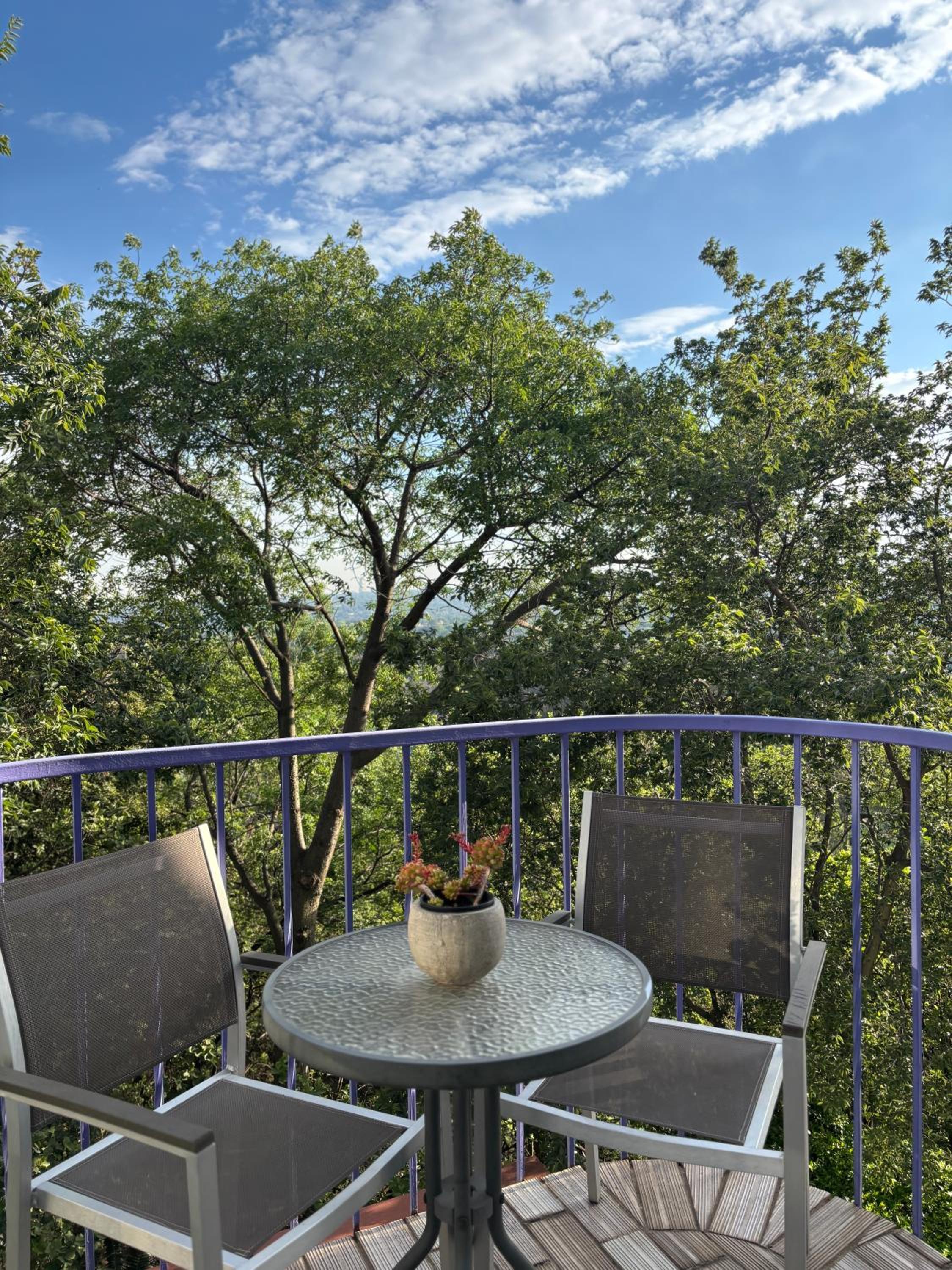 La Casa Blanca - Emmarentia, Johannesburg