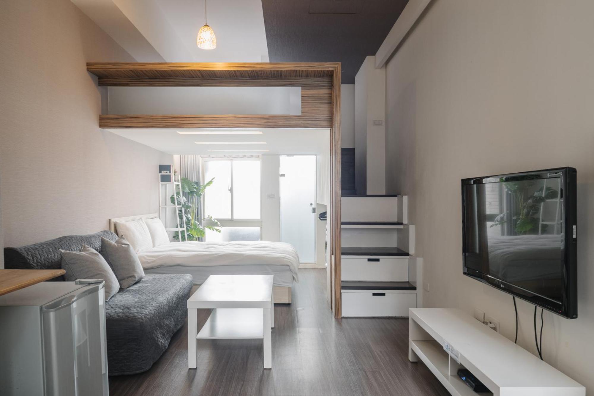 CJ Hotel