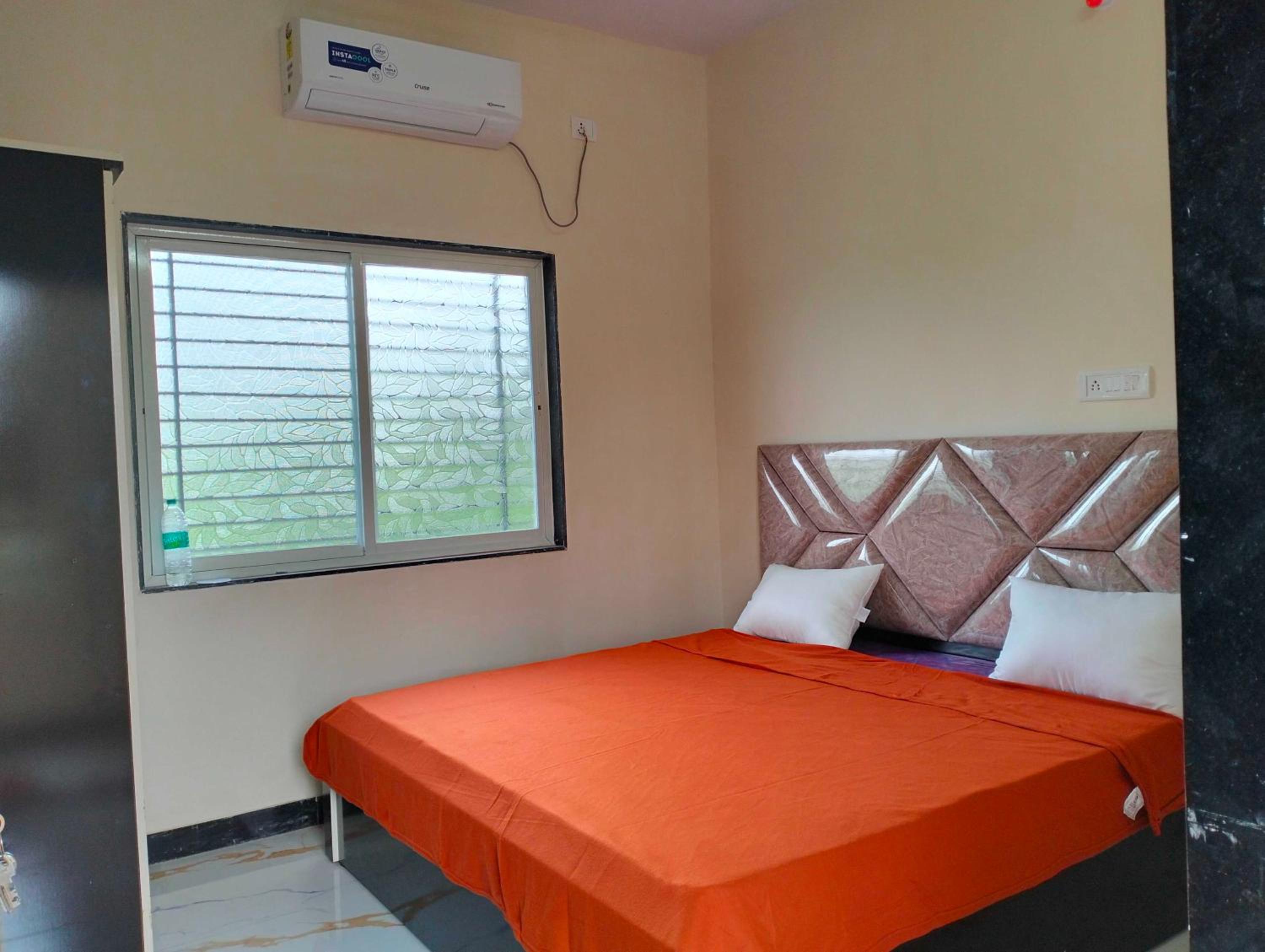 Hotel O Midwaytreat Burhanpur