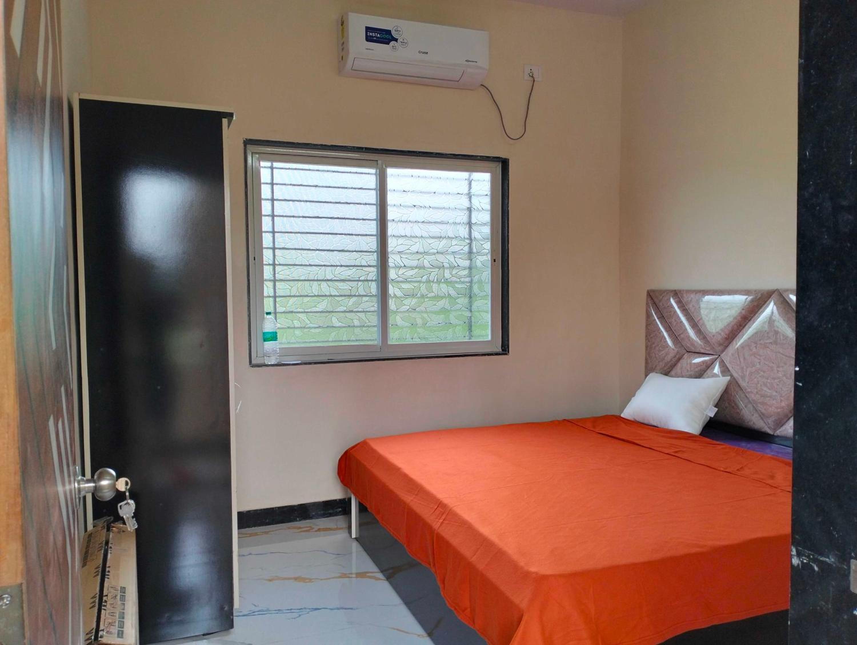 Hotel O Midwaytreat Burhanpur