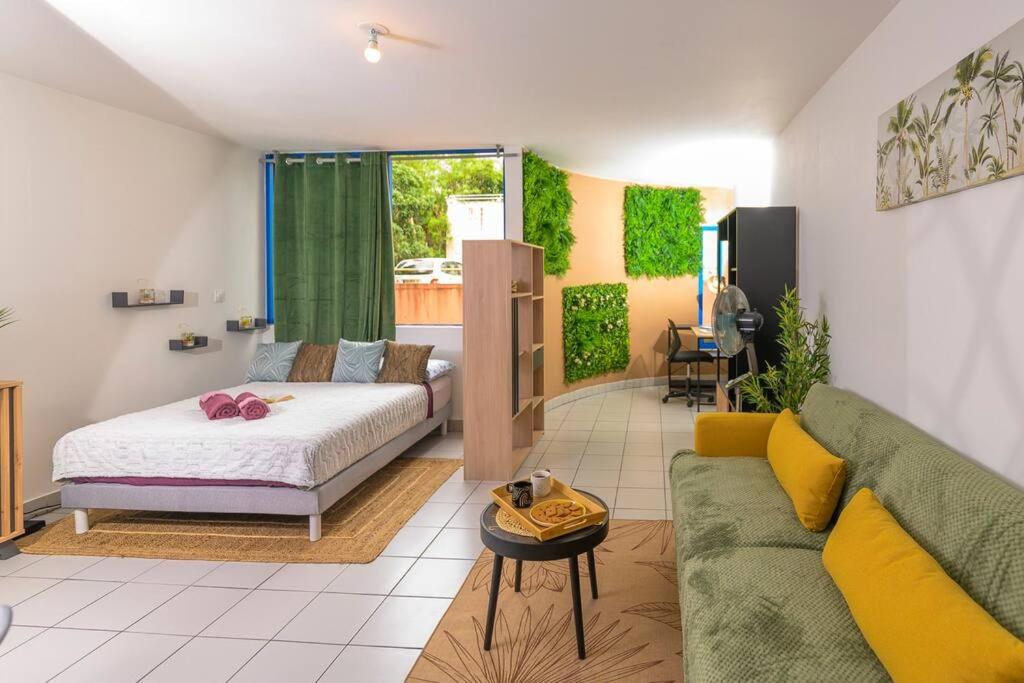 Modern Jungle view 4