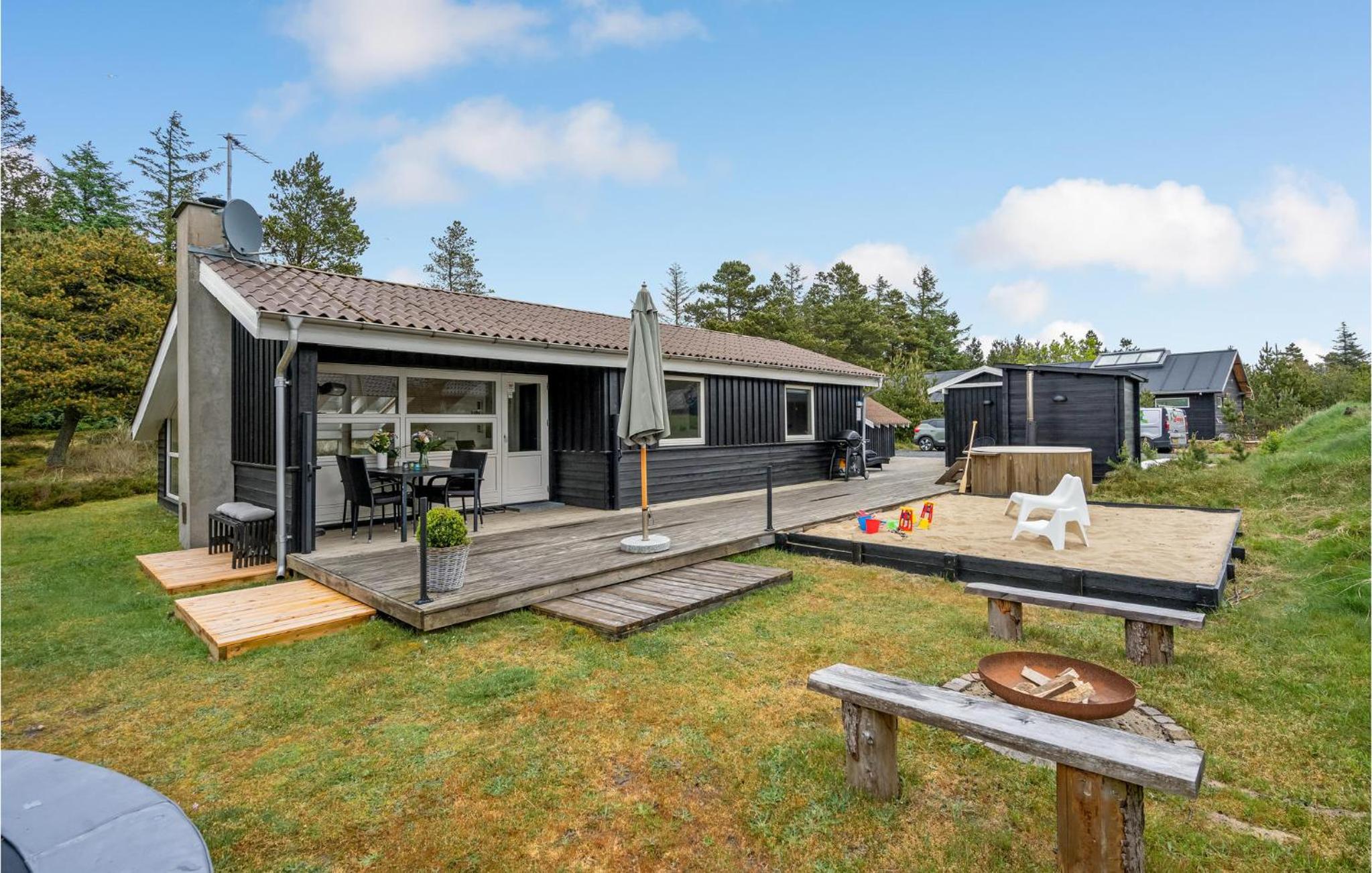 Awesome Home In Blåvand With Sauna
