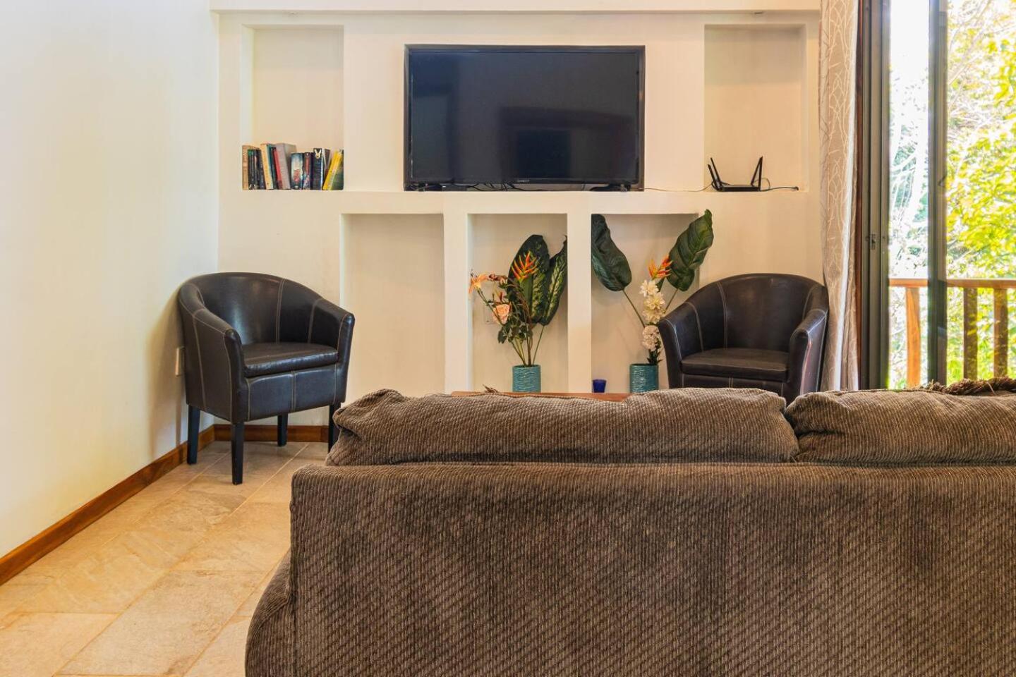 Surfside Apartments - Mal Pais