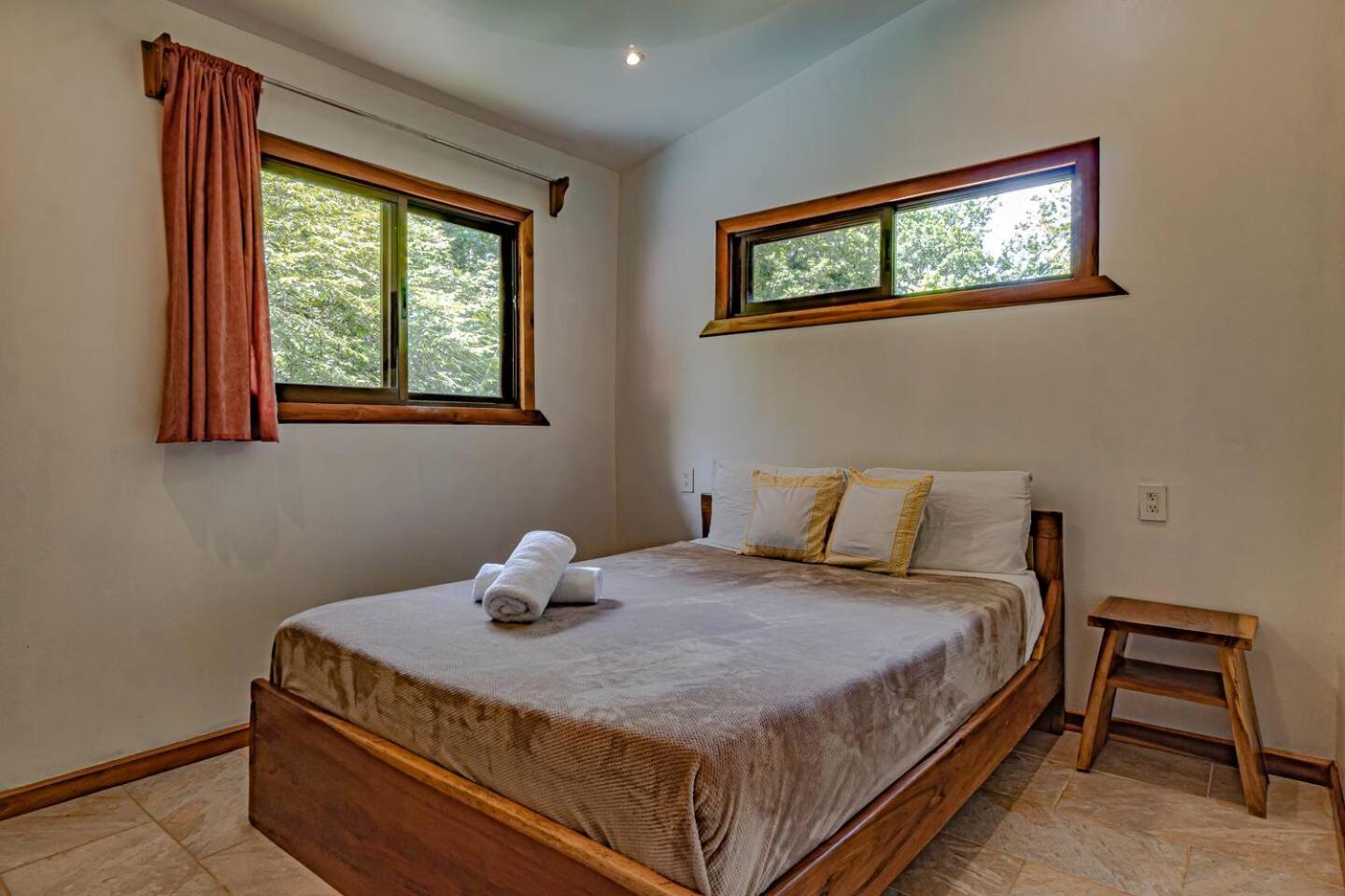 Surfside Apartments - Mal Pais