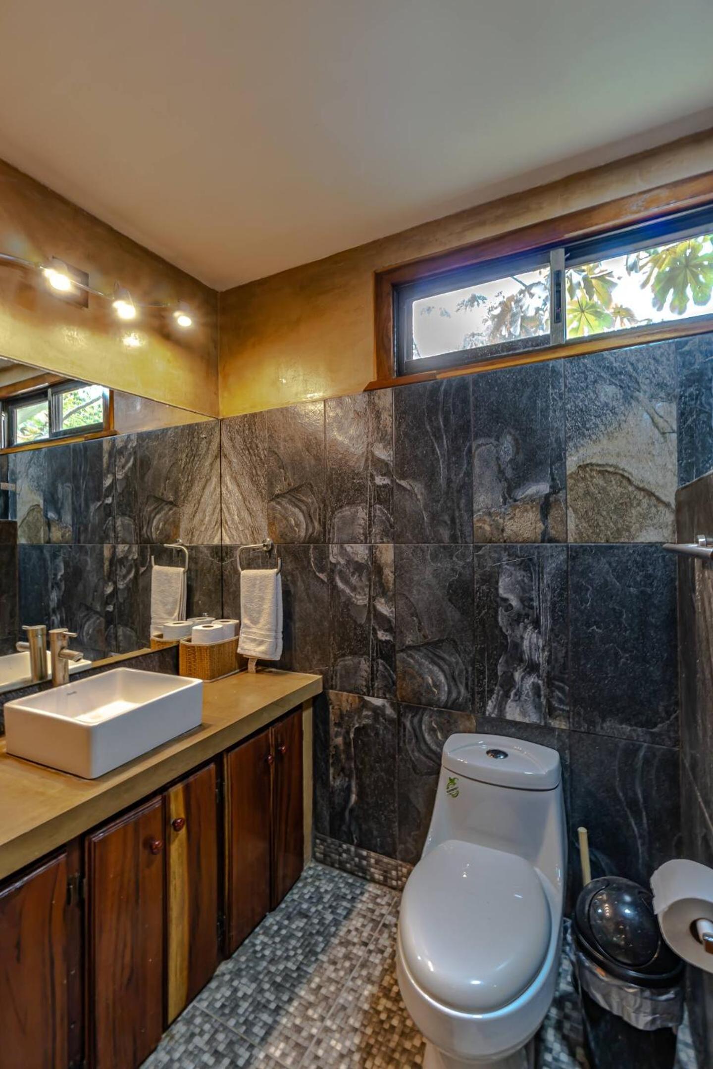 Surfside Apartments - Mal Pais