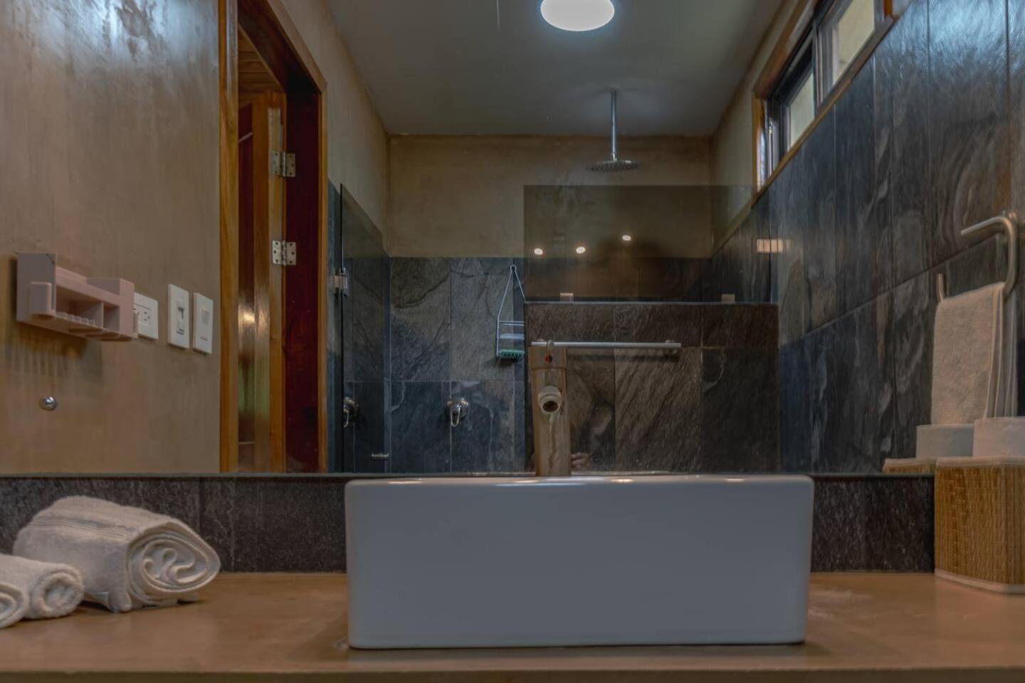 Surfside Apartments - Mal Pais
