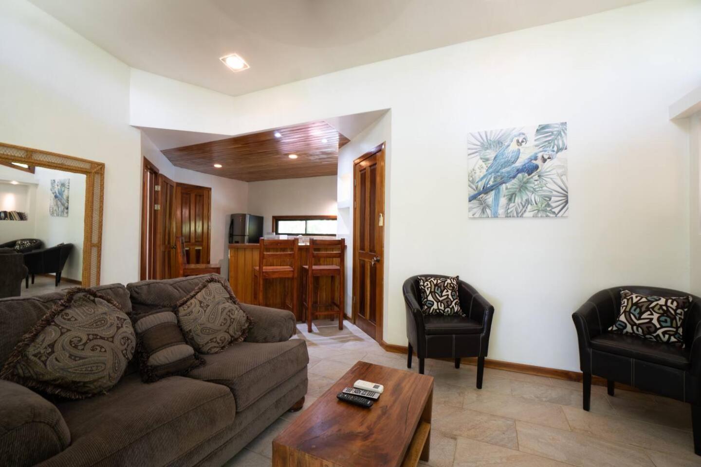Surfside Apartments - Mal Pais