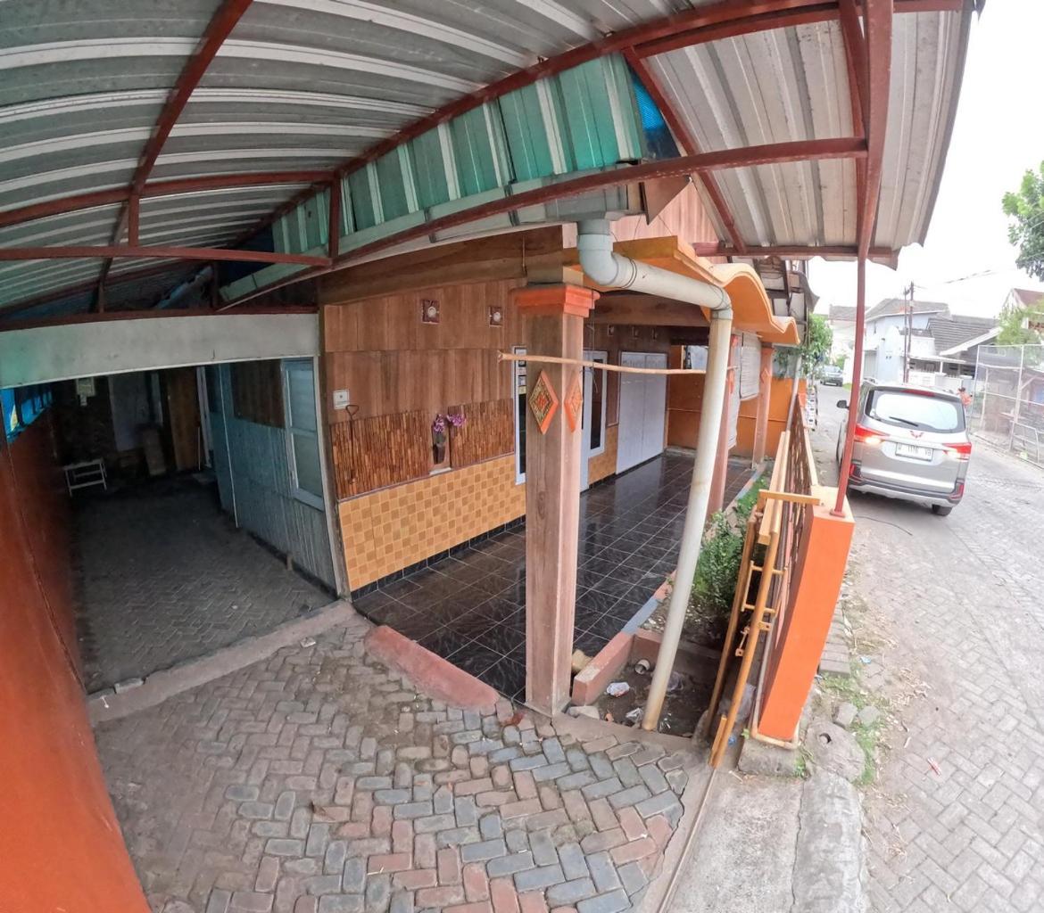 Homestay Pak Kapten Jogja view 5